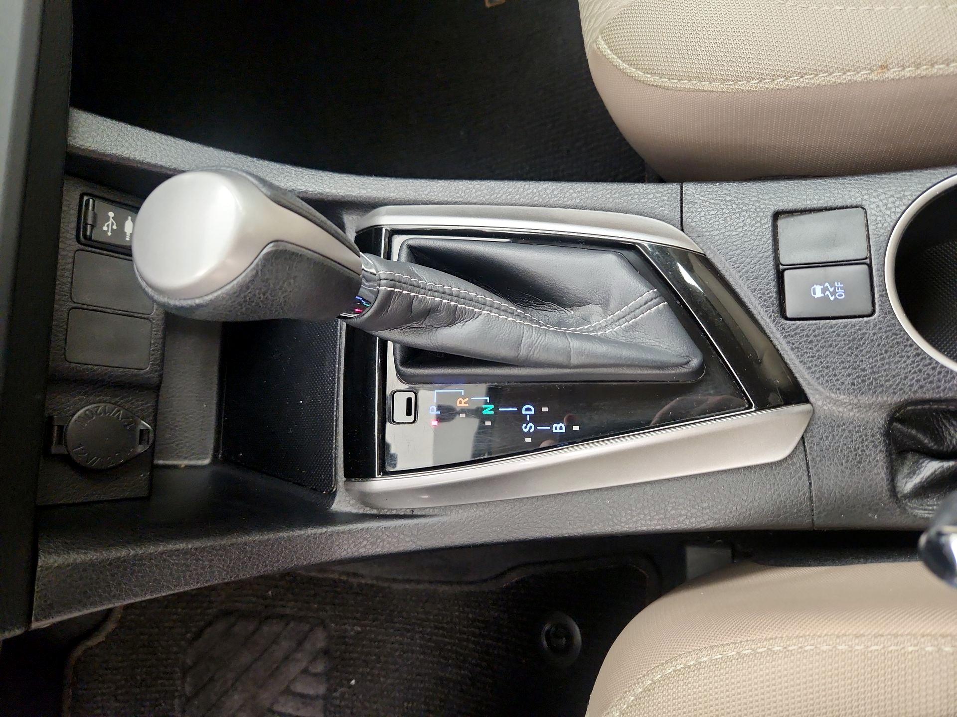 Thumbnail: 2014 Toyota Corolla - 15