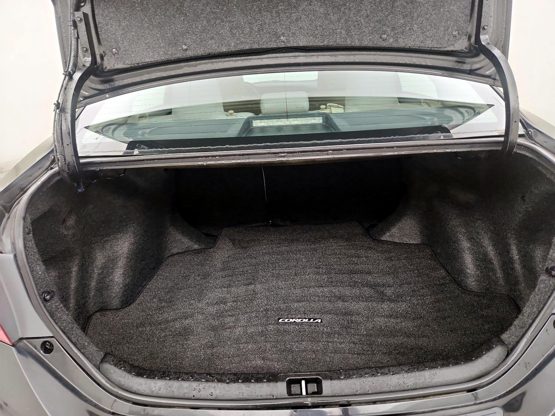 Thumbnail: 2014 Toyota Corolla - 17