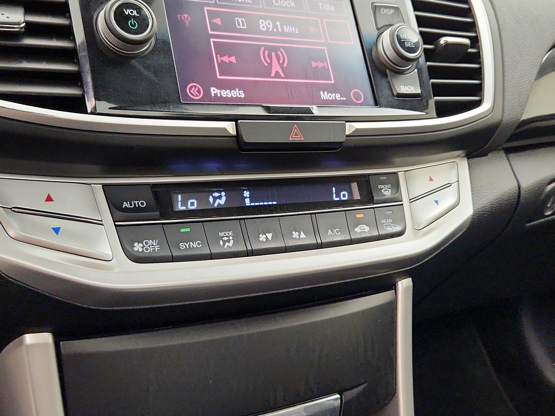 Thumbnail: 2015 Honda Accord - 16