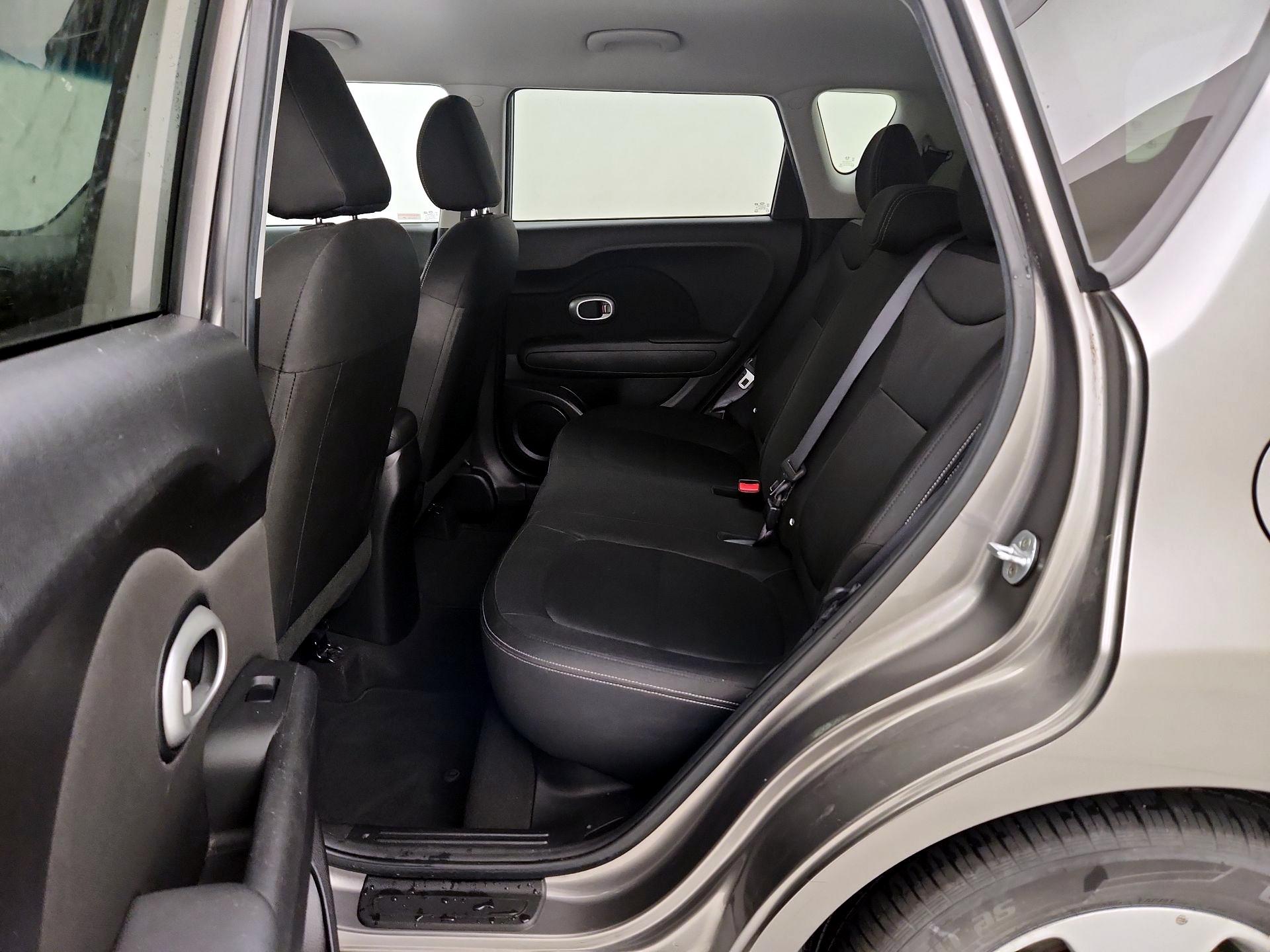 Thumbnail: 2016 Kia Soul - 18