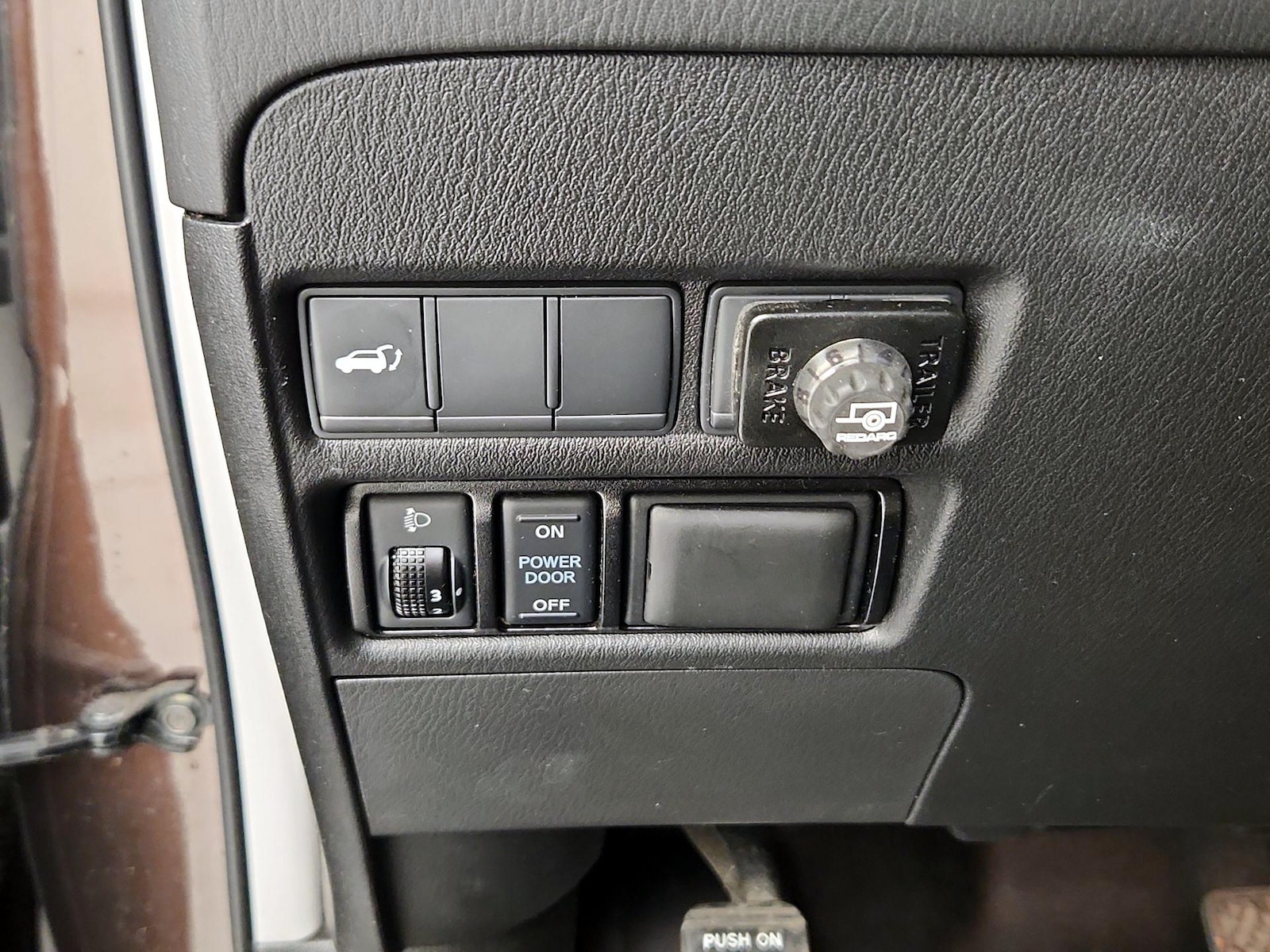 2018 Nissan Armada SL - Photo 14