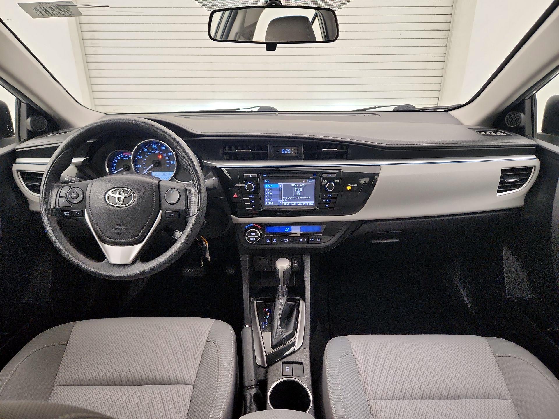 Thumbnail: 2015 Toyota Corolla - 9