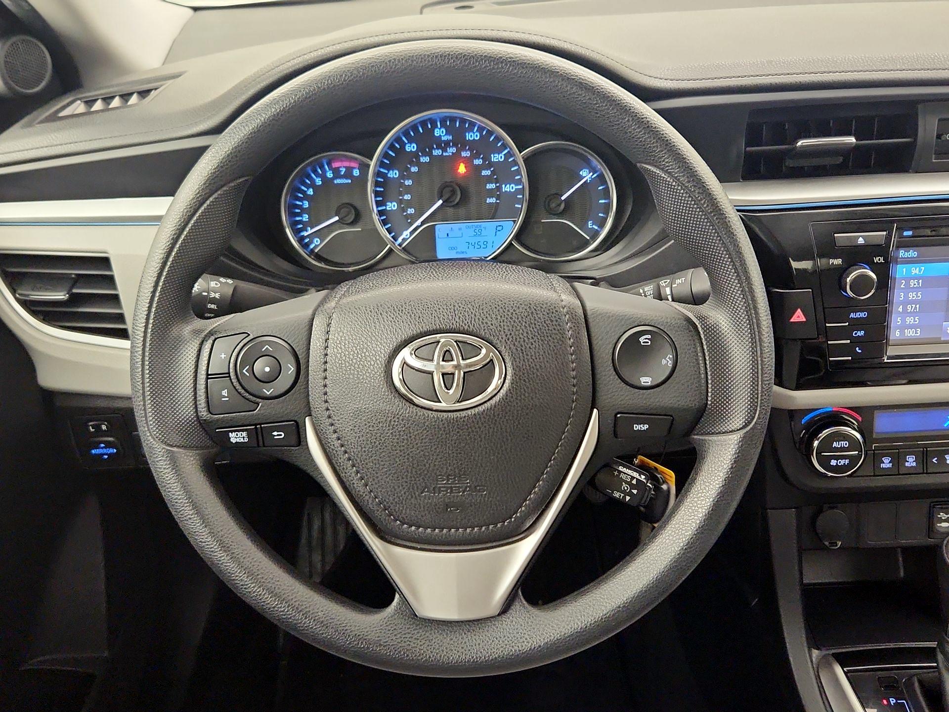 Thumbnail: 2015 Toyota Corolla - 10