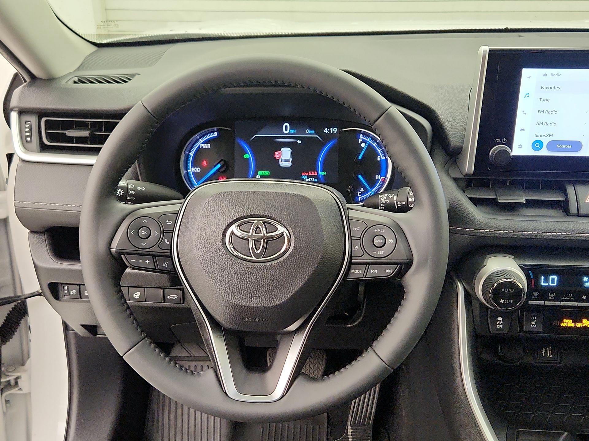 Thumbnail: 2024 Toyota RAV4 - 10