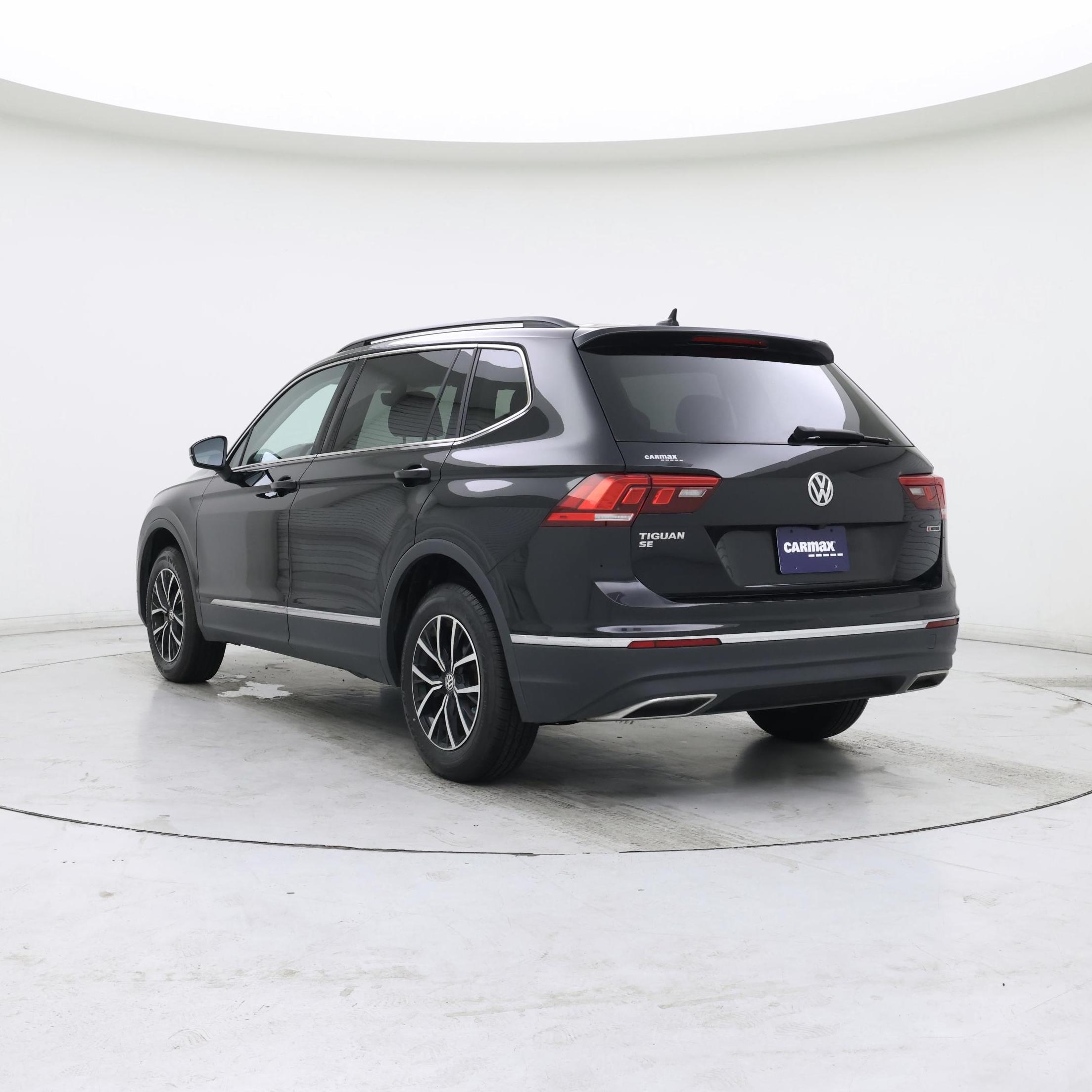 Thumbnail: 2021 Volkswagen Tiguan - 2