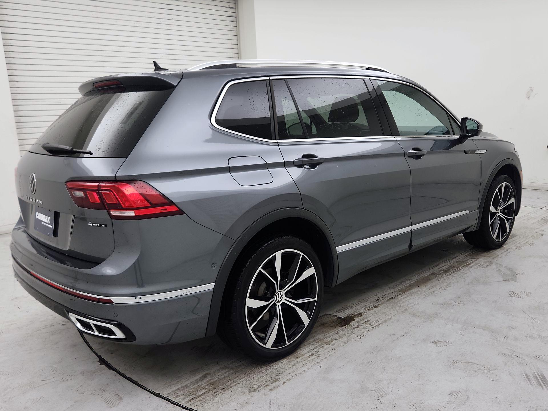 Thumbnail: 2022 Volkswagen Tiguan - 5