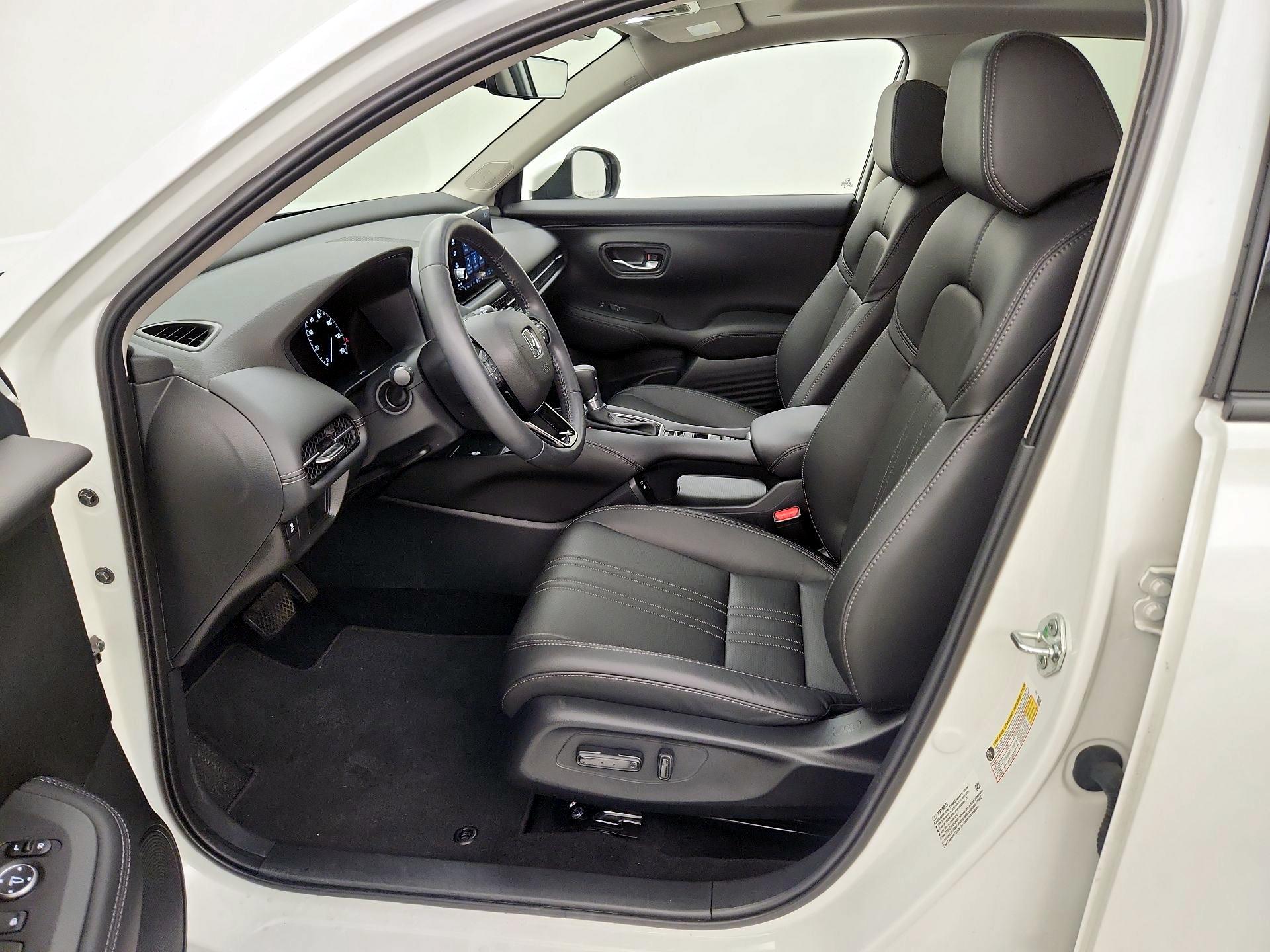 Thumbnail: 2025 Honda HR-V - 11