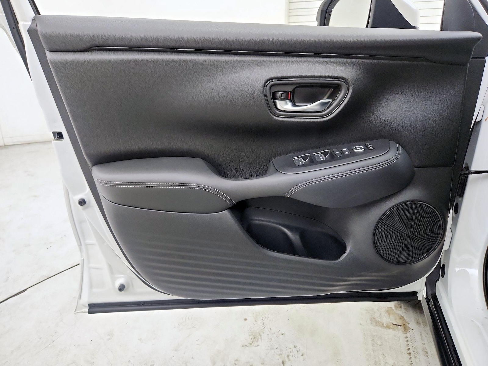 2025 Honda HR-V EX-L - Photo 13