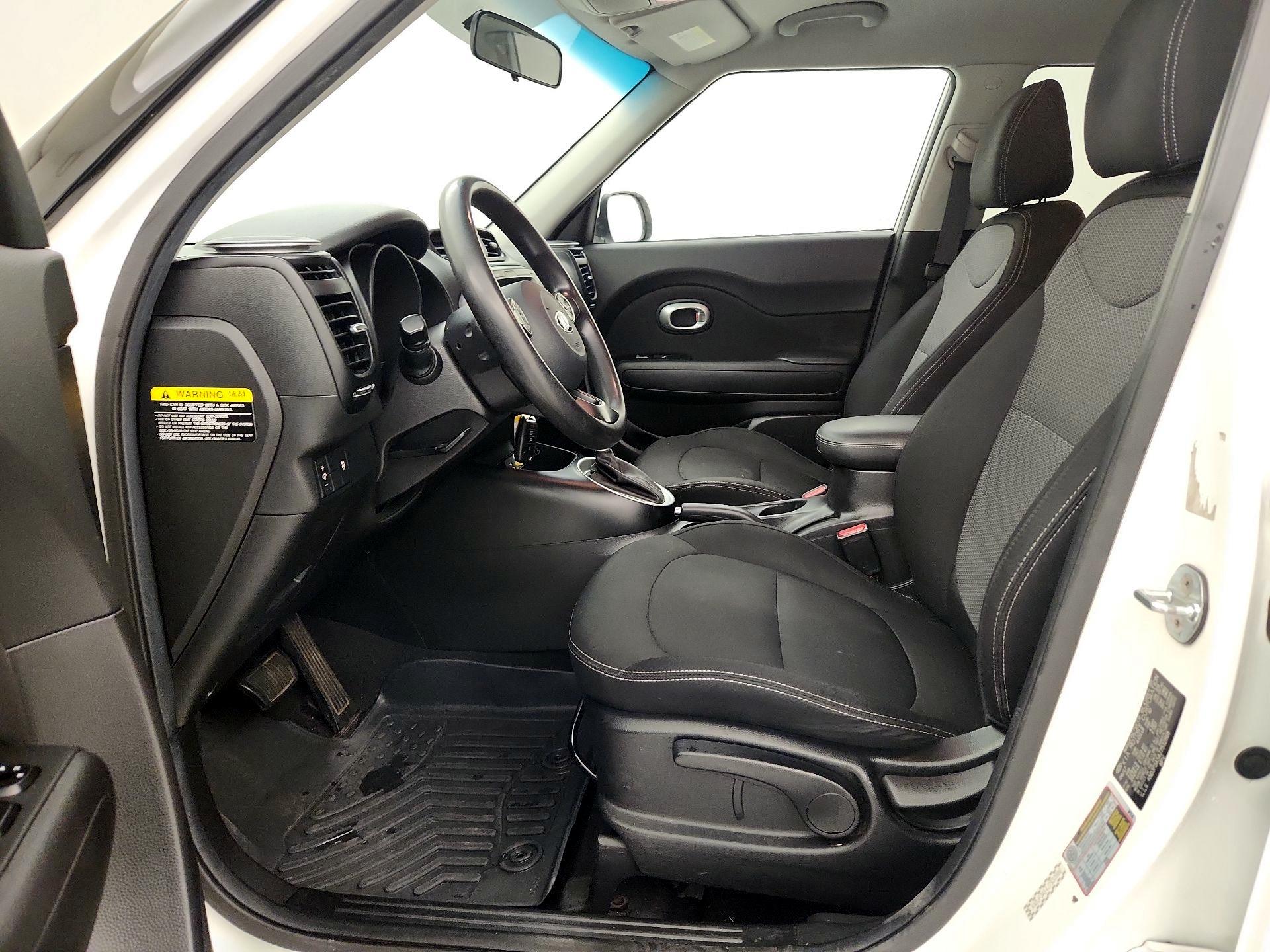 Thumbnail: 2018 Kia Soul - 11