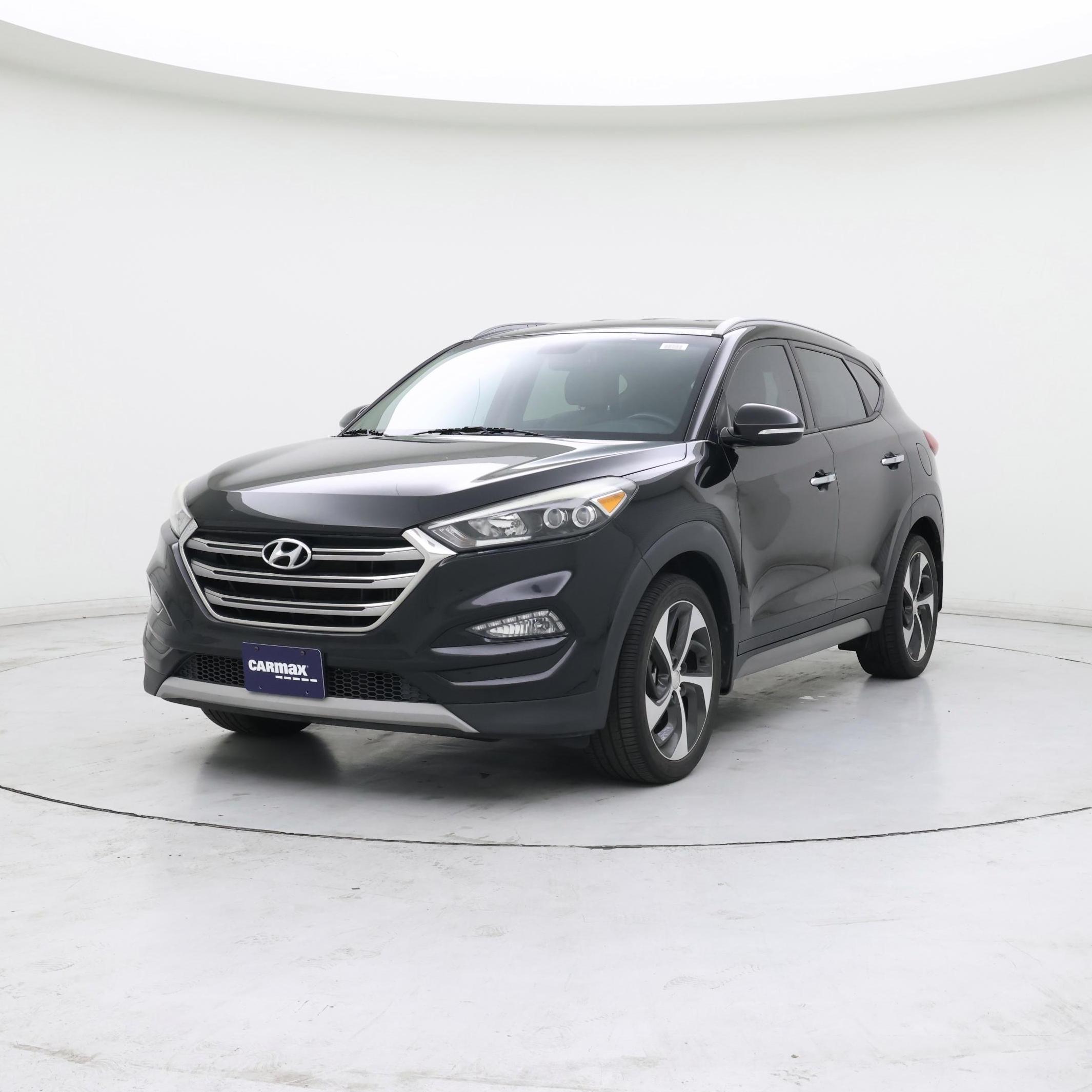 Thumbnail: 2017 Hyundai Tucson - 4