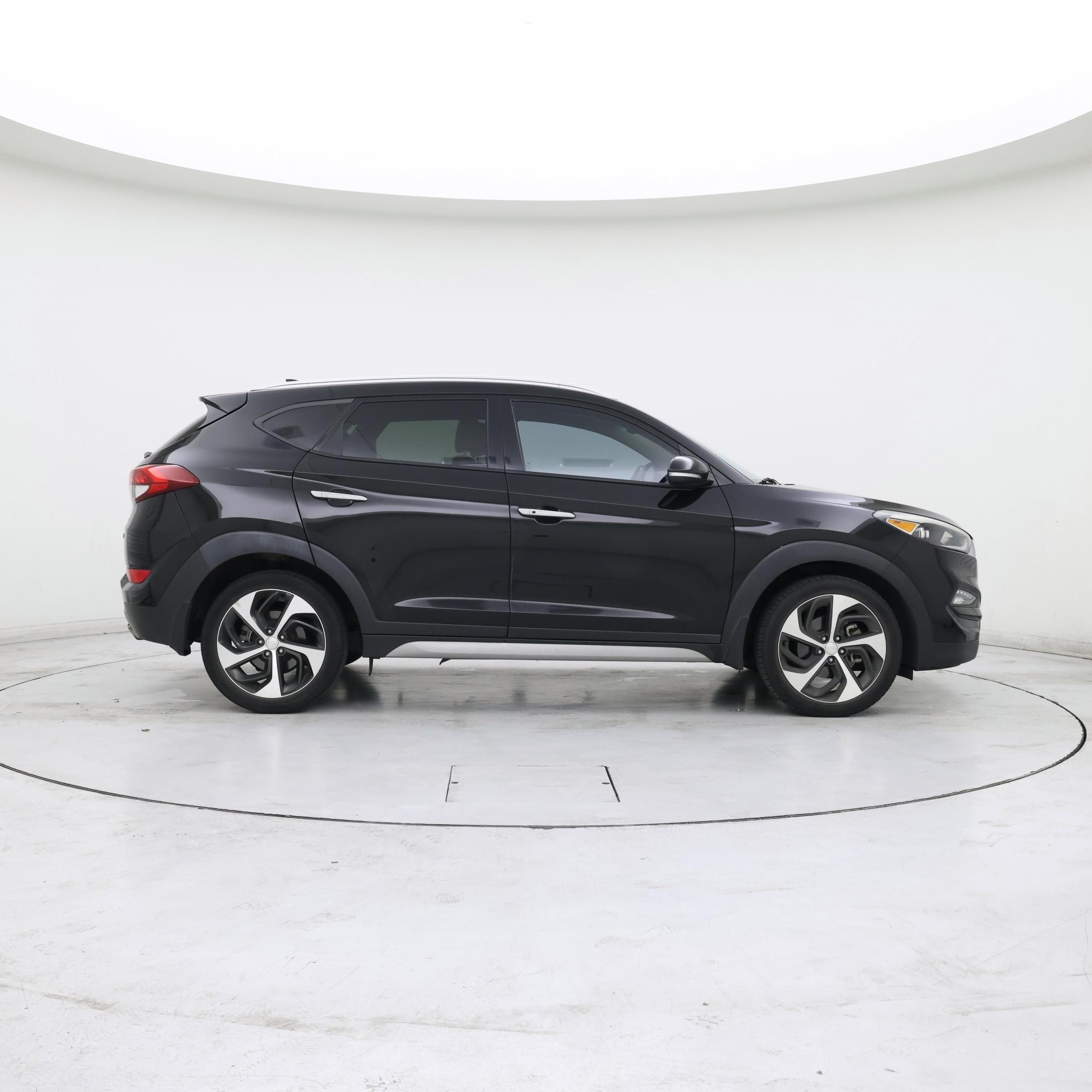 Thumbnail: 2017 Hyundai Tucson - 7