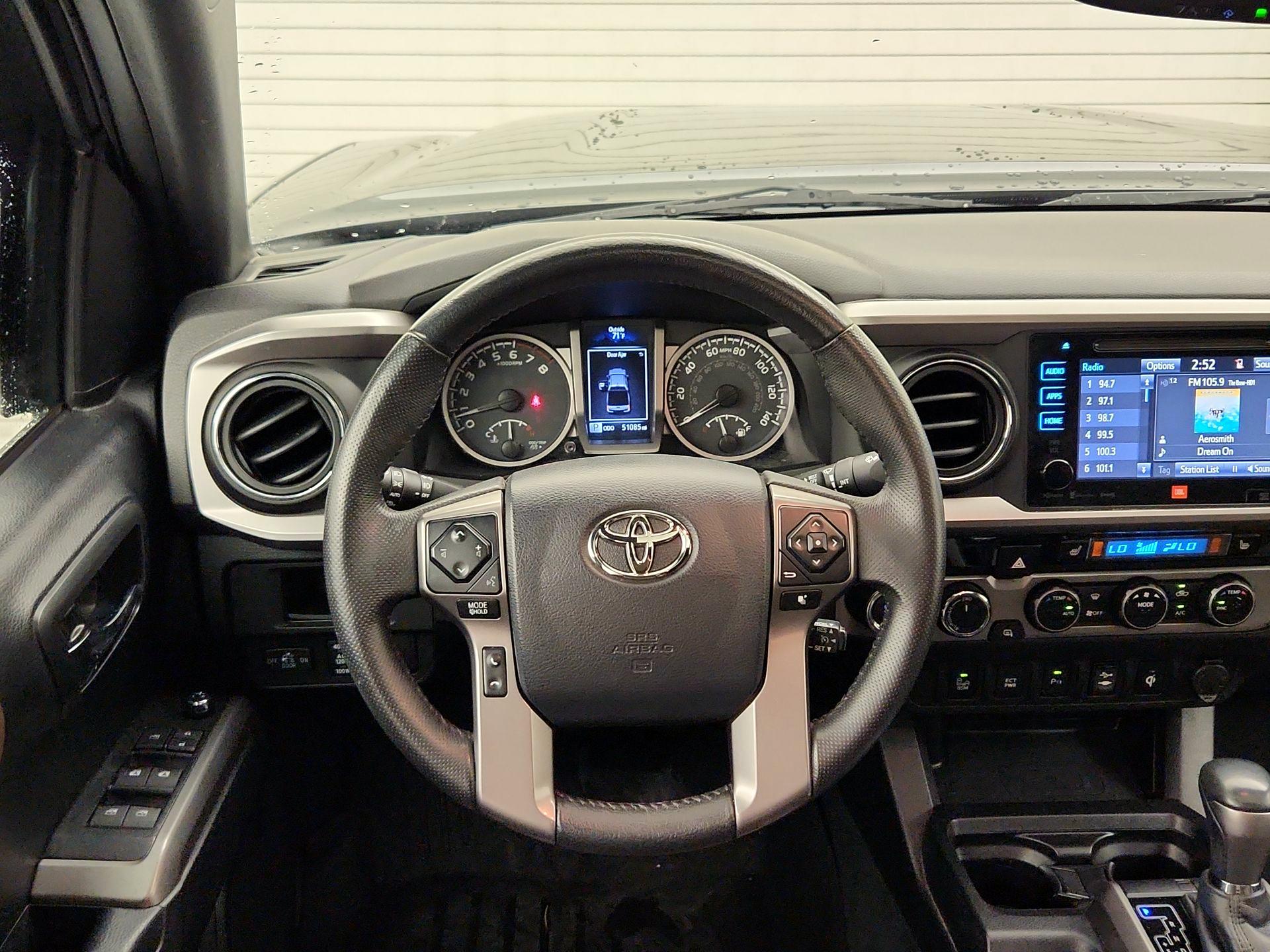 Thumbnail: 2017 Toyota Tacoma - 10