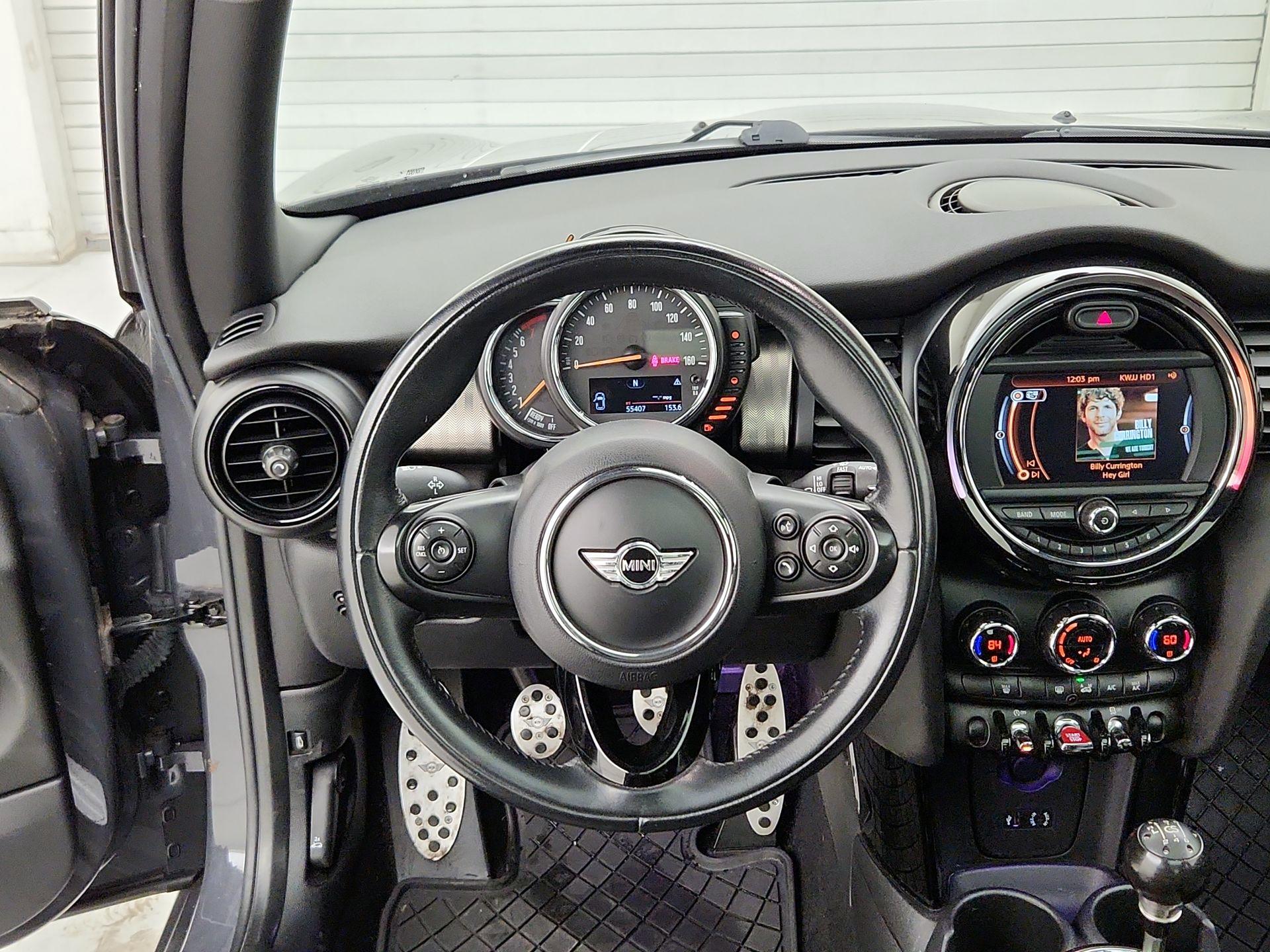 Thumbnail: 2016 MINI Cooper Hardtop - 10