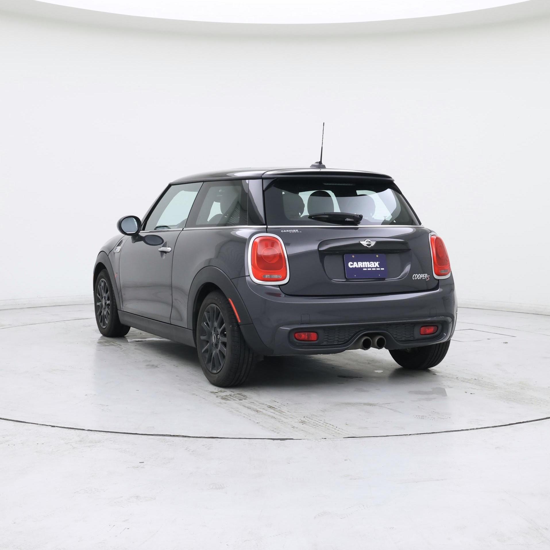 Thumbnail: 2016 MINI Cooper Hardtop - 2