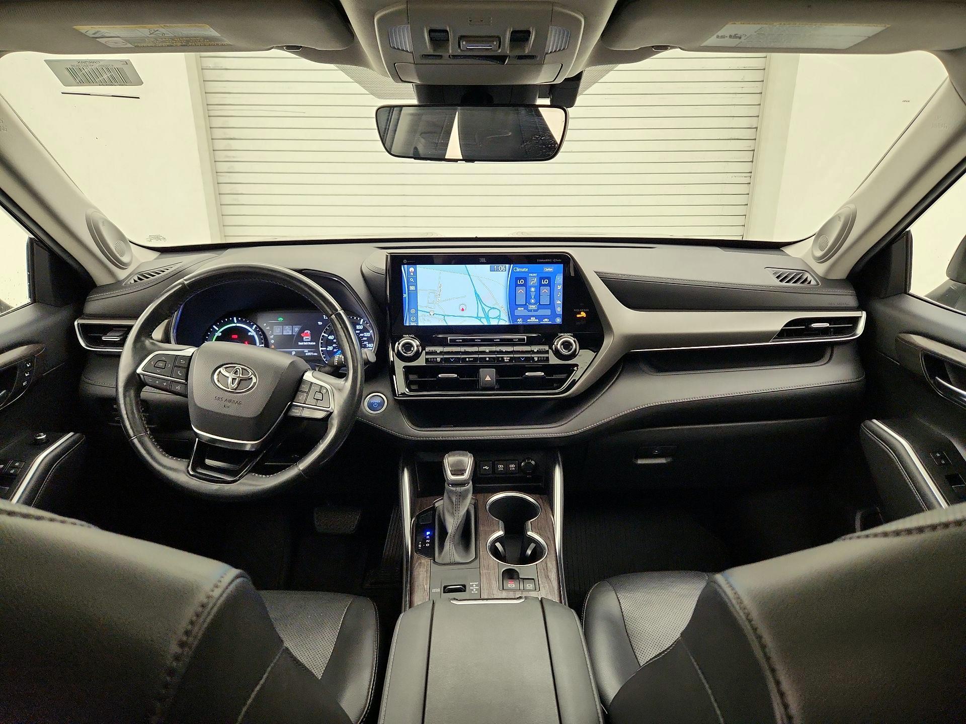 Thumbnail: 2021 Toyota Highlander - 9