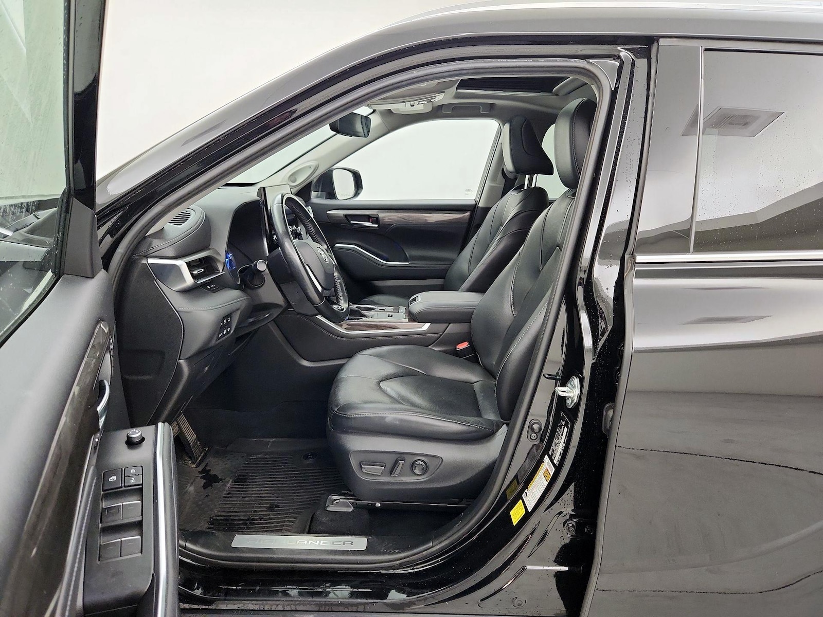 2021 Toyota Highlander Limited - Photo 12