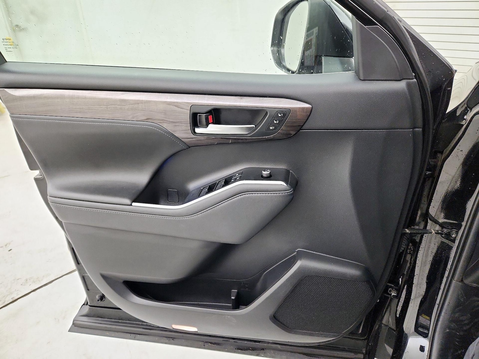 2021 Toyota Highlander Limited - Photo 13