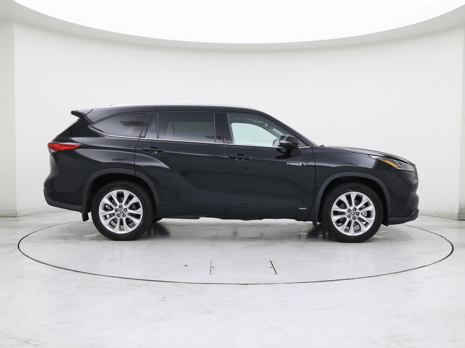 2021 Toyota Highlander Limited - Photo 8