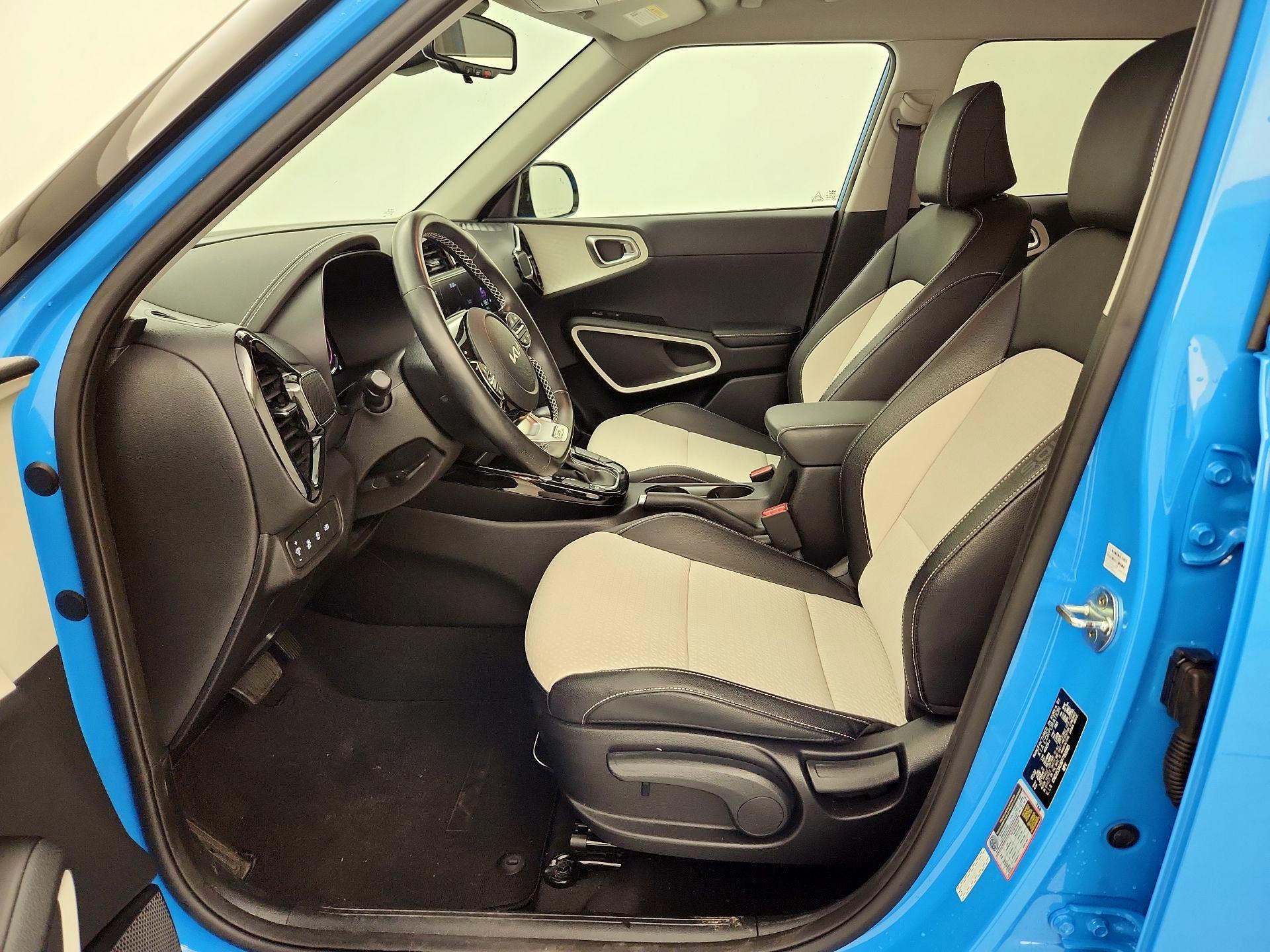 Thumbnail: 2023 Kia Soul - 11