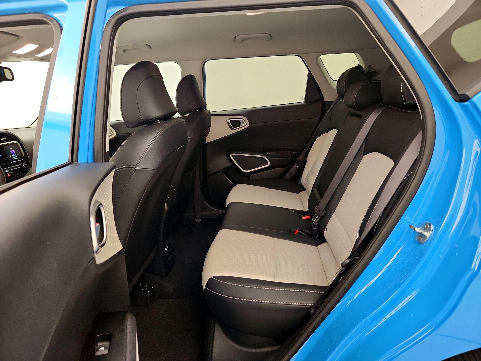 Thumbnail: 2023 Kia Soul - 20