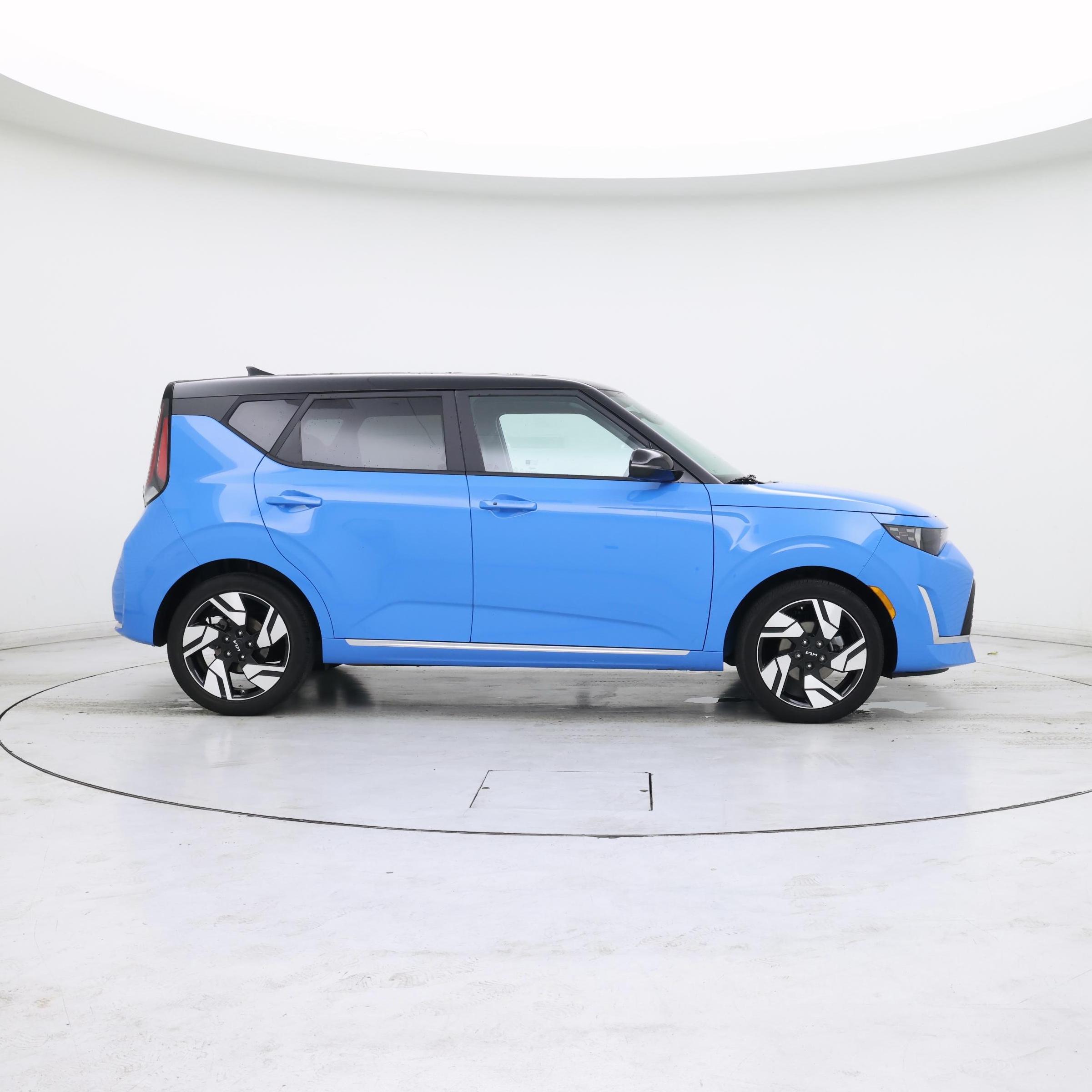 Thumbnail: 2023 Kia Soul - 7