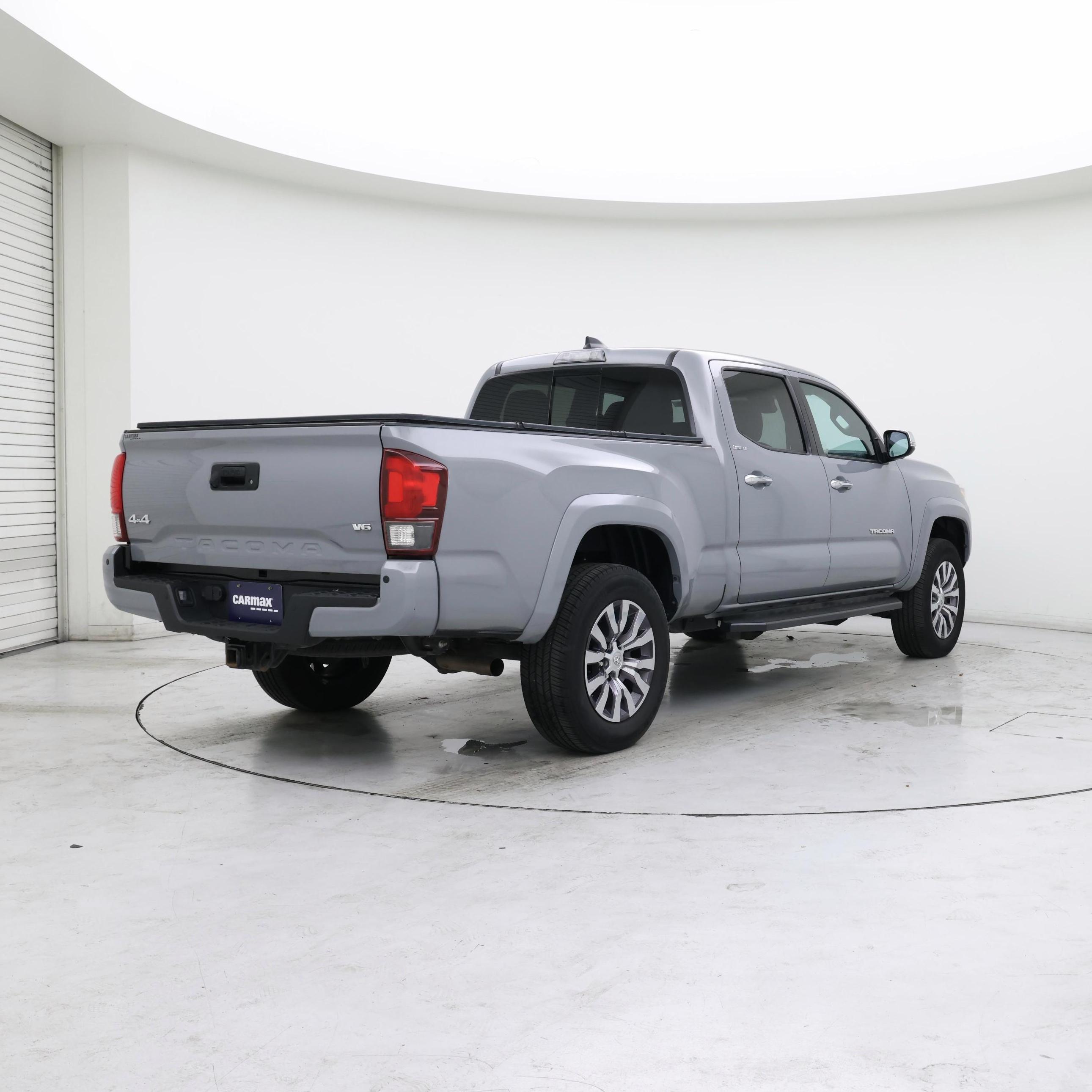 Thumbnail: 2021 Toyota Tacoma - 8