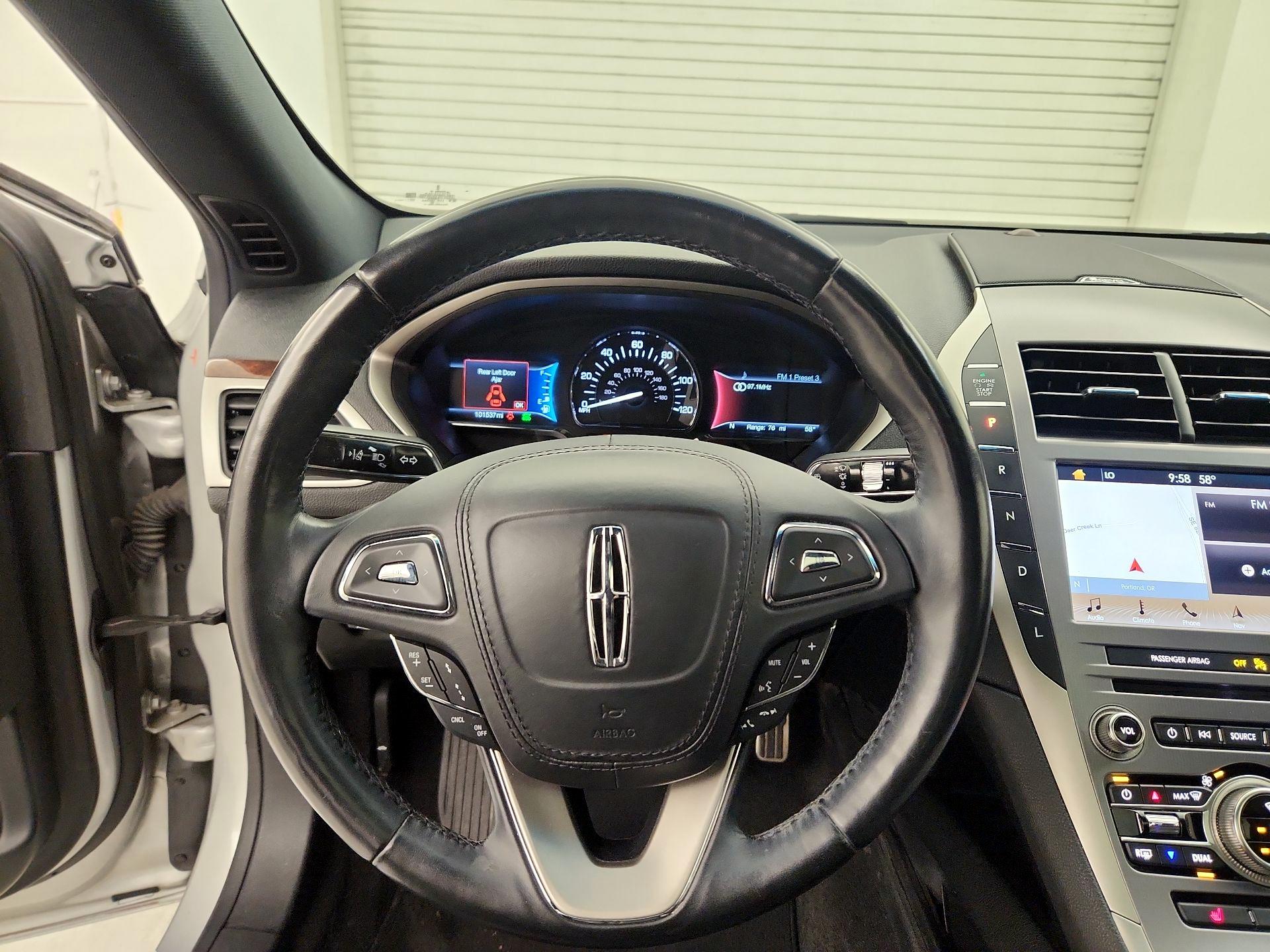 Thumbnail: 2019 Lincoln MKZ - 10