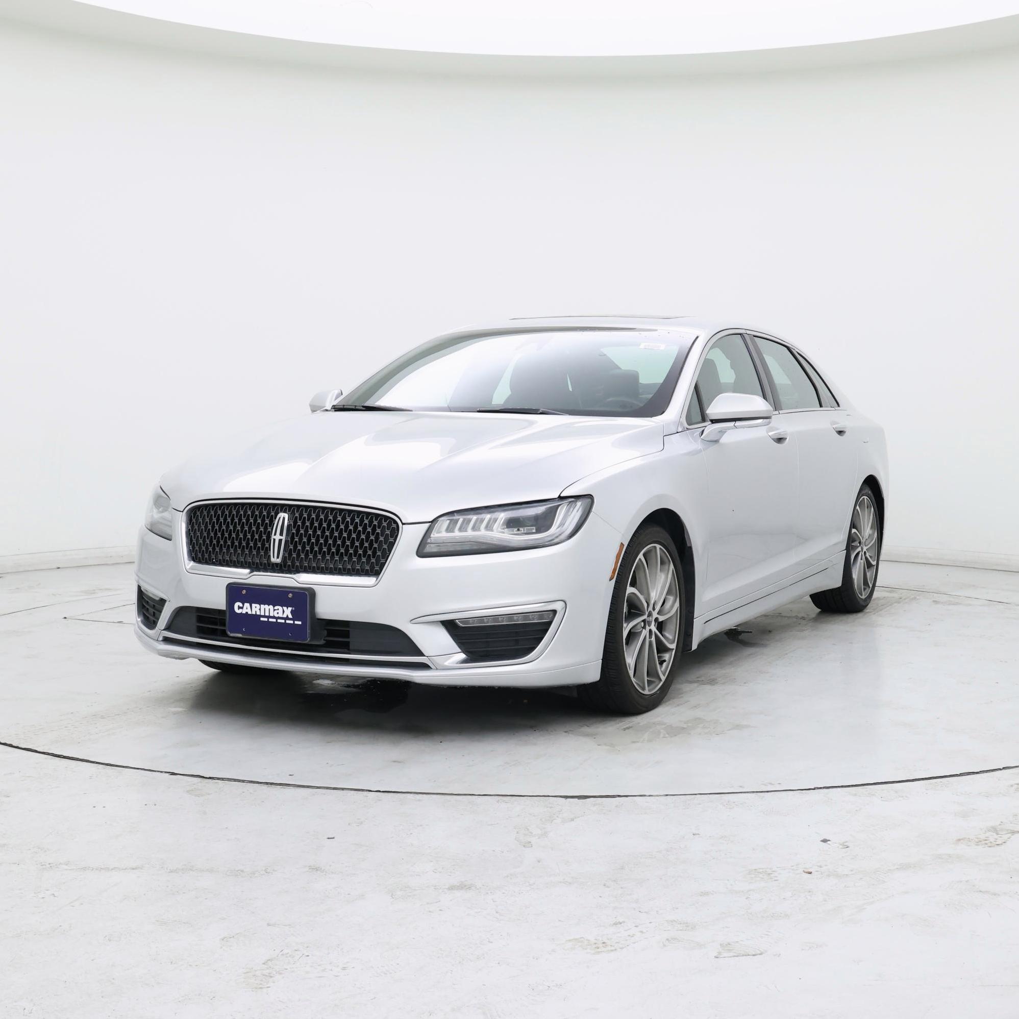 Thumbnail: 2019 Lincoln MKZ - 4