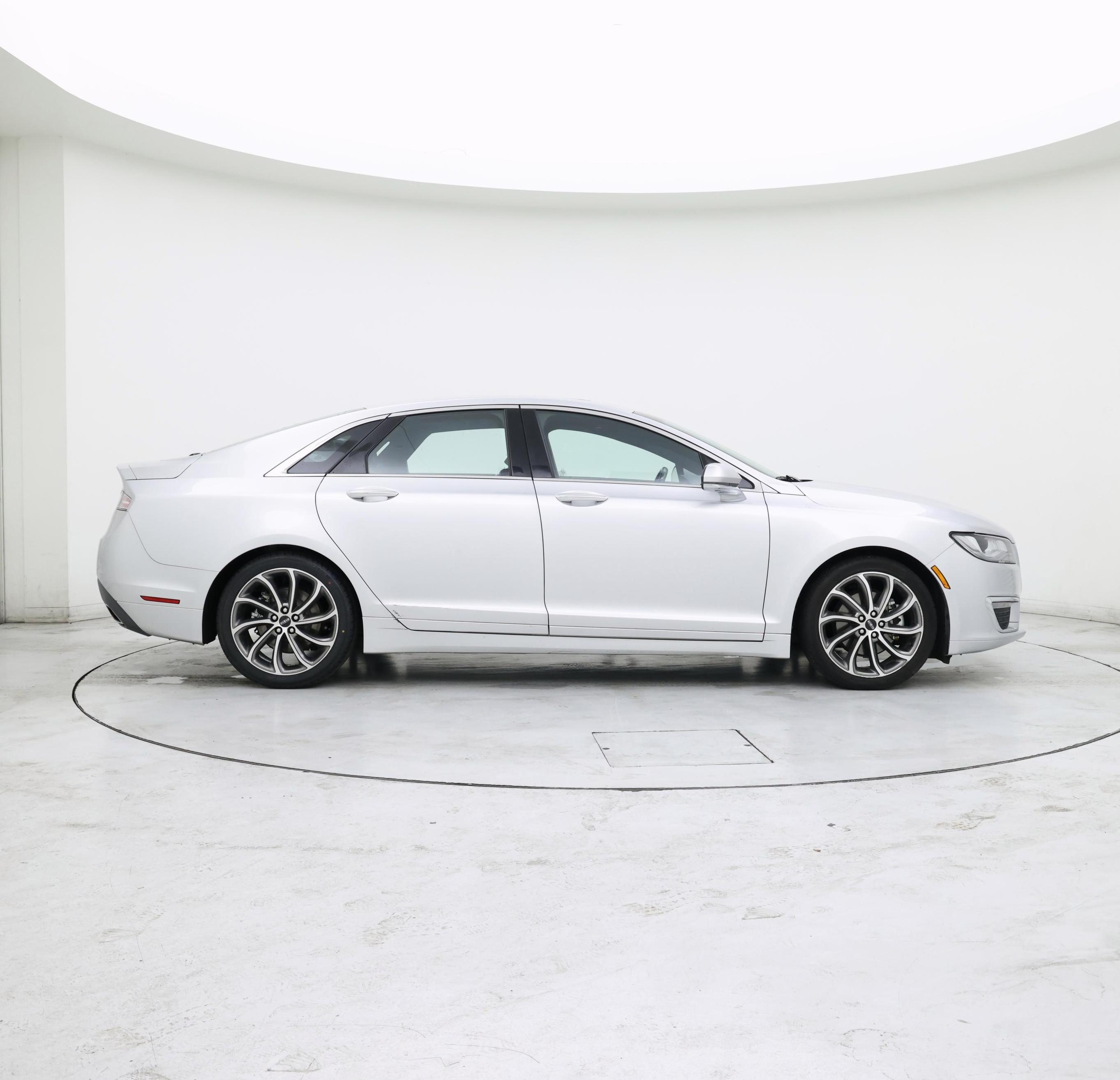 Thumbnail: 2019 Lincoln MKZ - 7