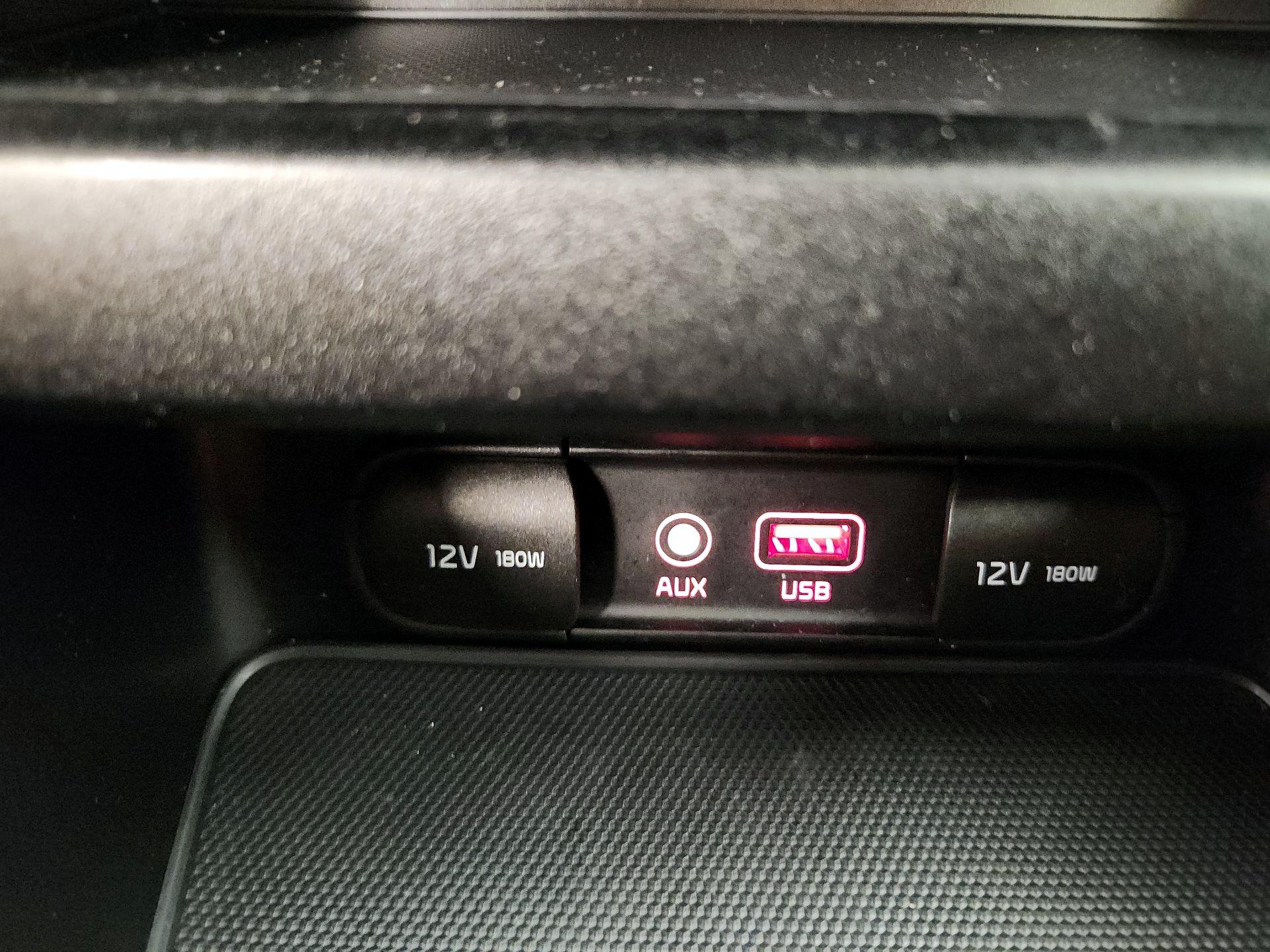 Thumbnail: 2019 Kia Forte - 18