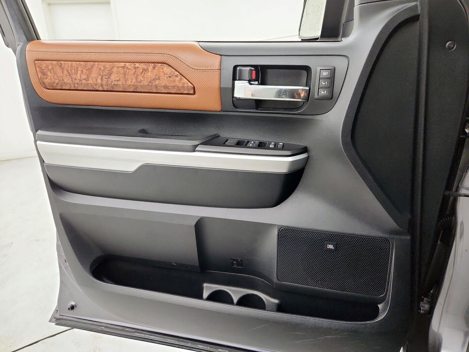 Thumbnail: 2016 Toyota Tundra - 12