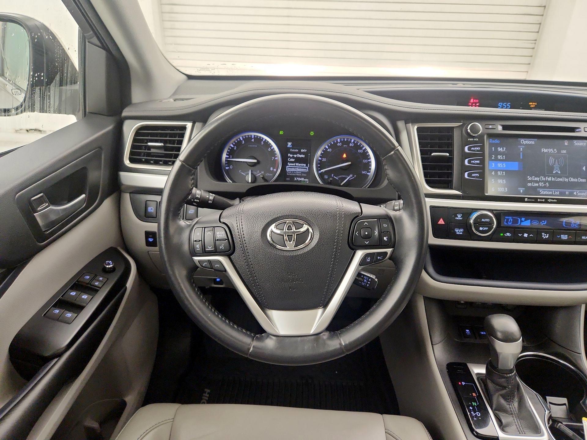 Thumbnail: 2018 Toyota Highlander - 10