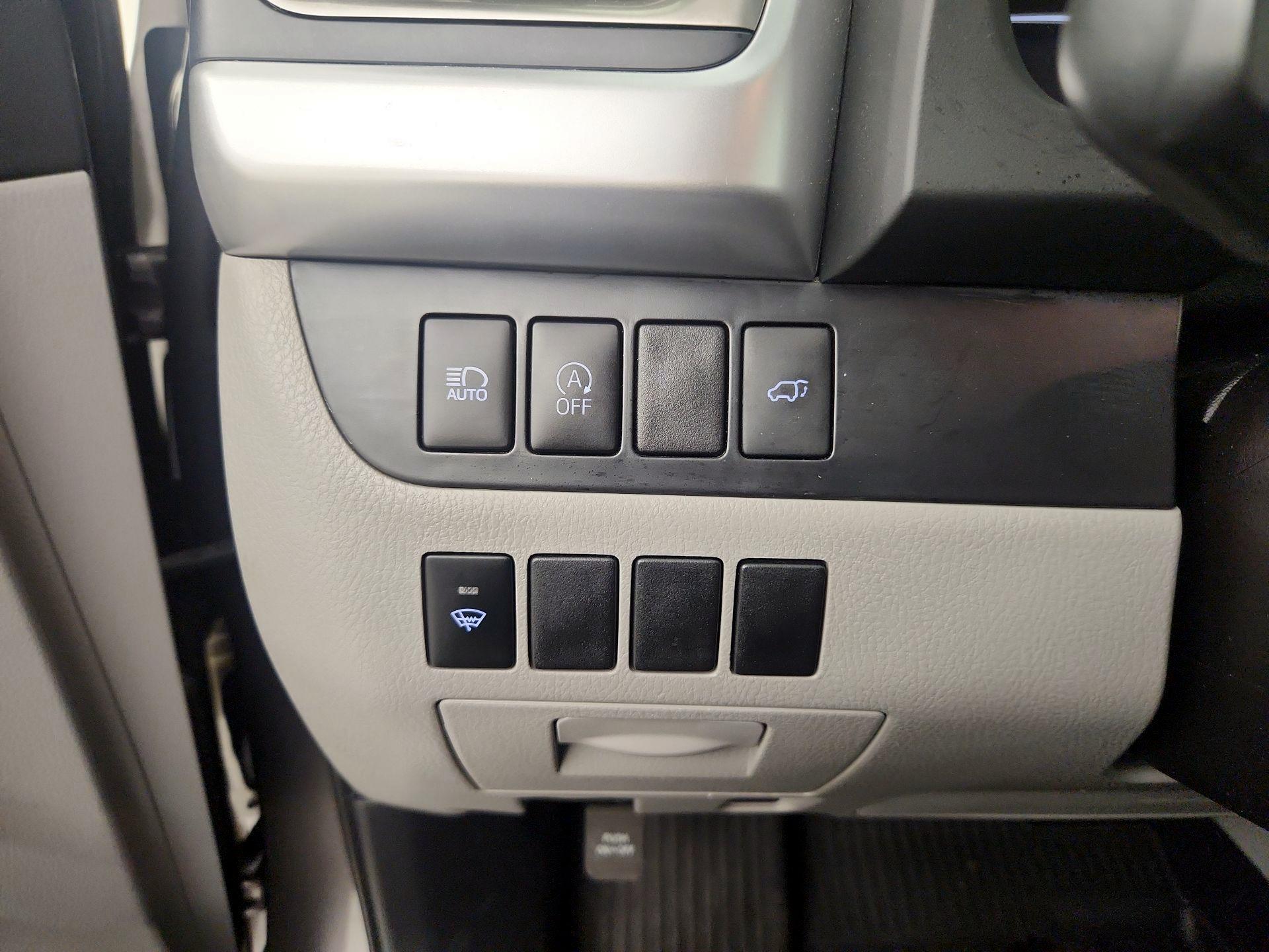 Thumbnail: 2018 Toyota Highlander - 13