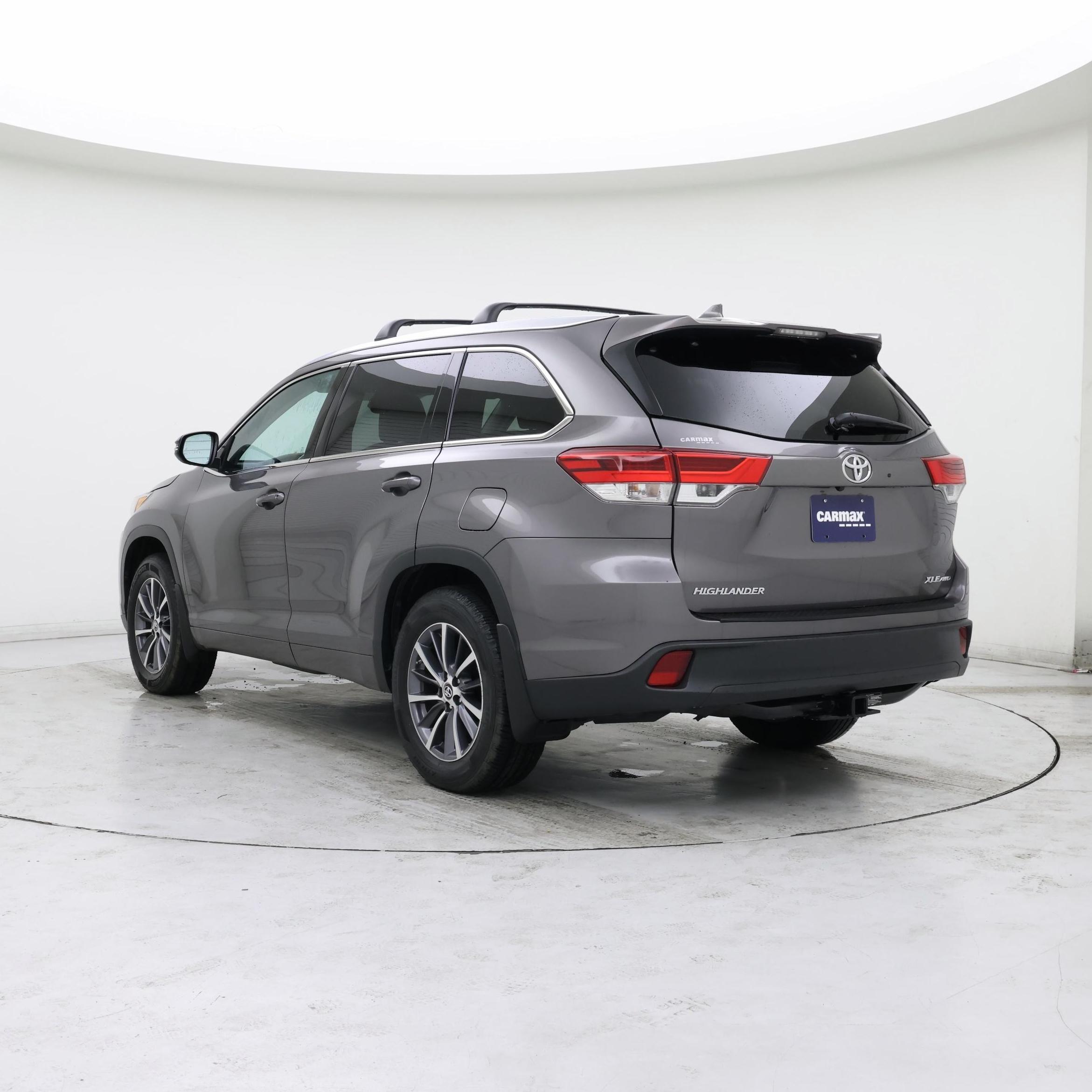 Thumbnail: 2018 Toyota Highlander - 2