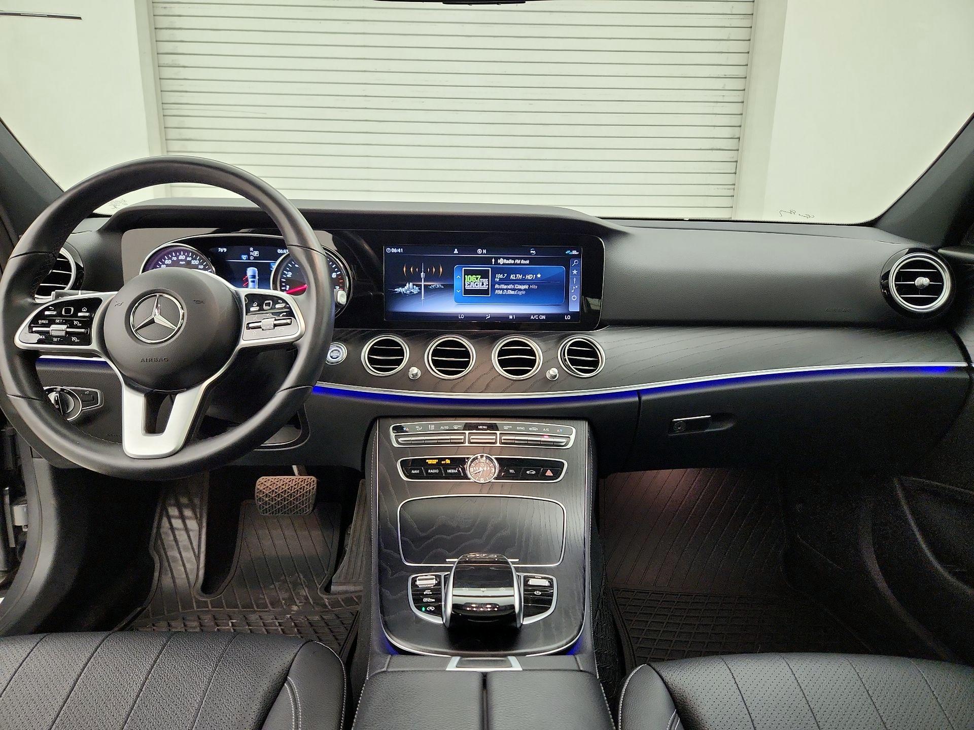 Thumbnail: 2019 Mercedes-Benz E-Class - 9