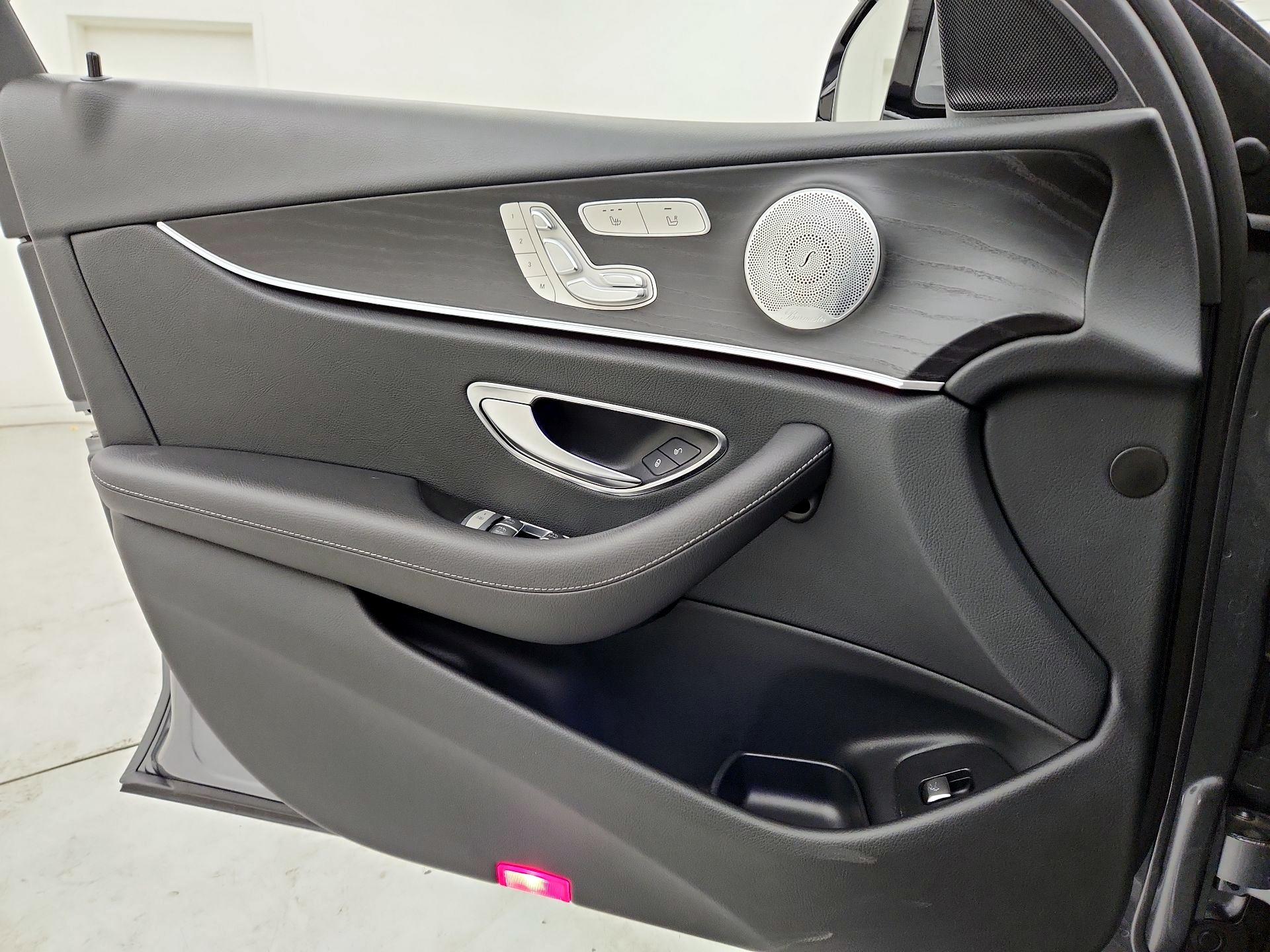 Thumbnail: 2019 Mercedes-Benz E-Class - 12
