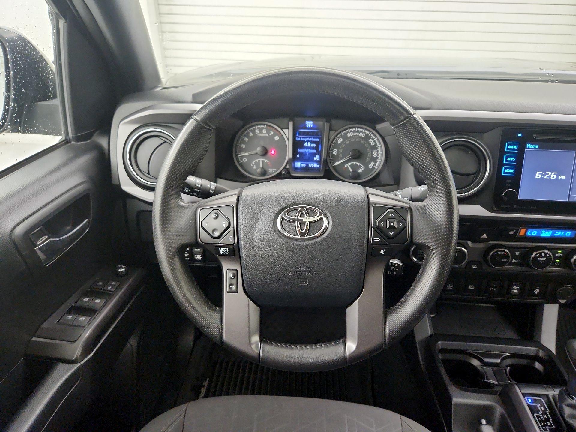 Thumbnail: 2017 Toyota Tacoma - 10