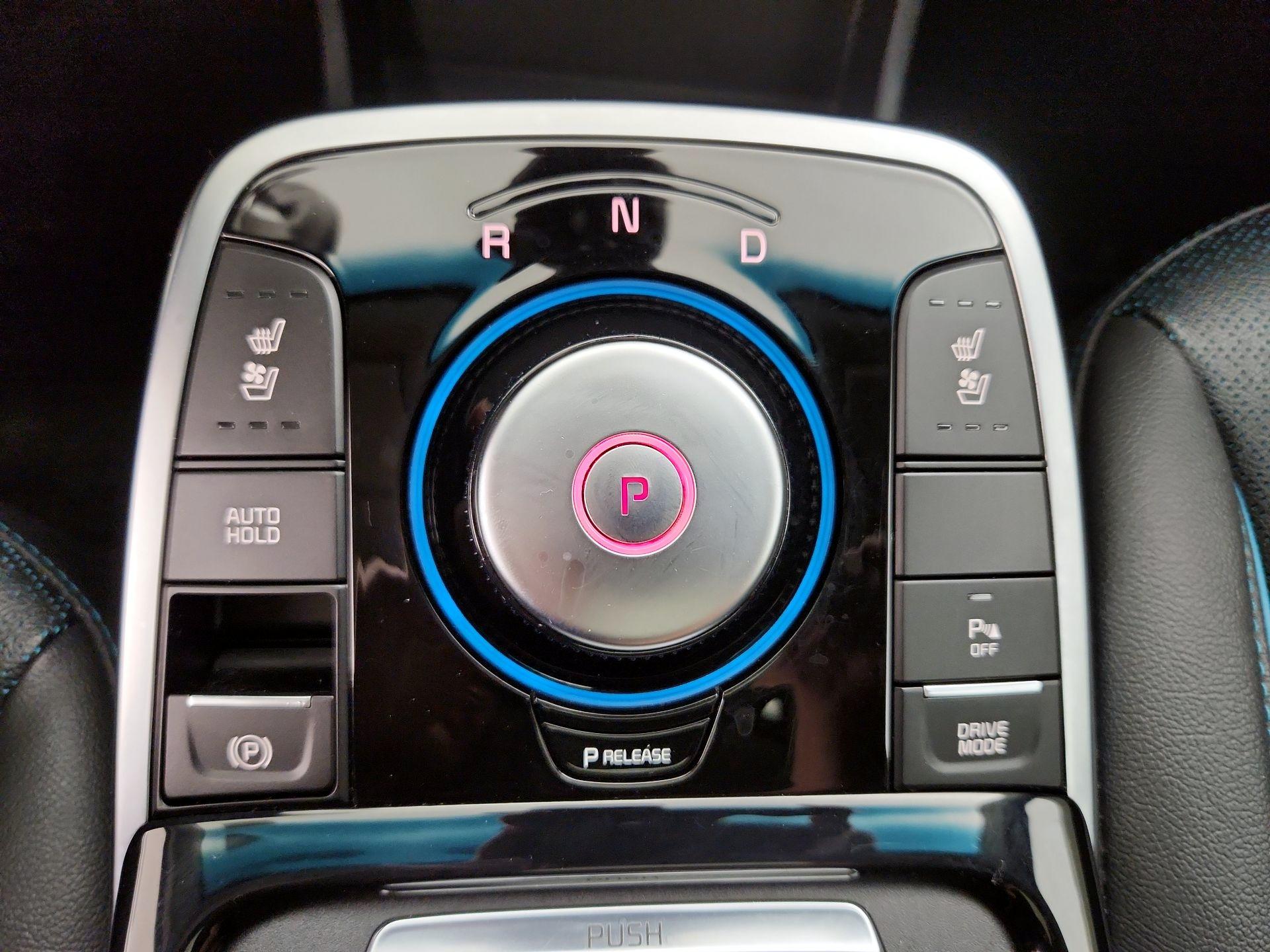 Thumbnail: 2022 Kia Niro - 18