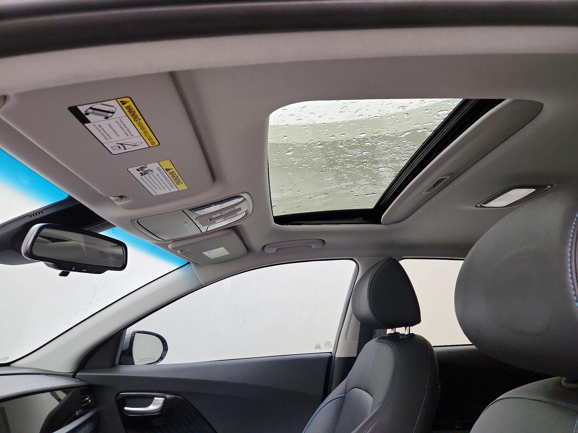 Thumbnail: 2022 Kia Niro - 20