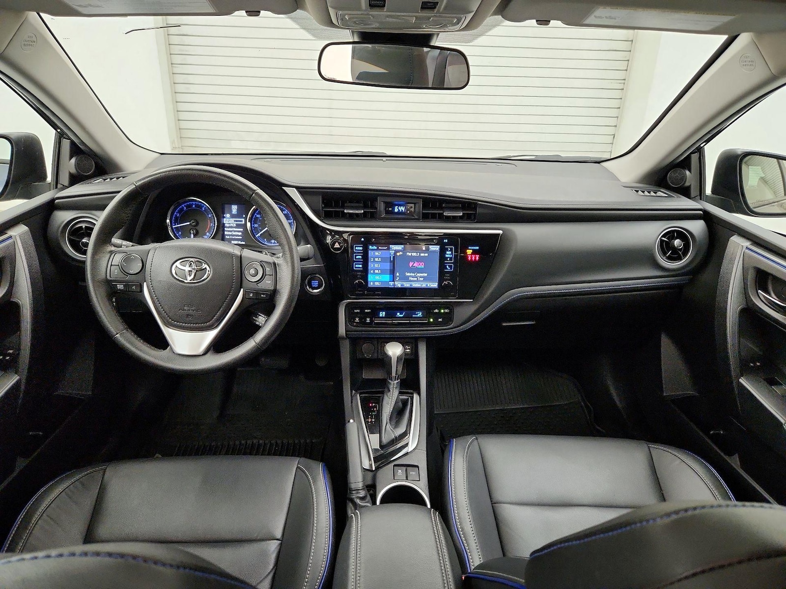 2019 Toyota Corolla XSE - Photo 10