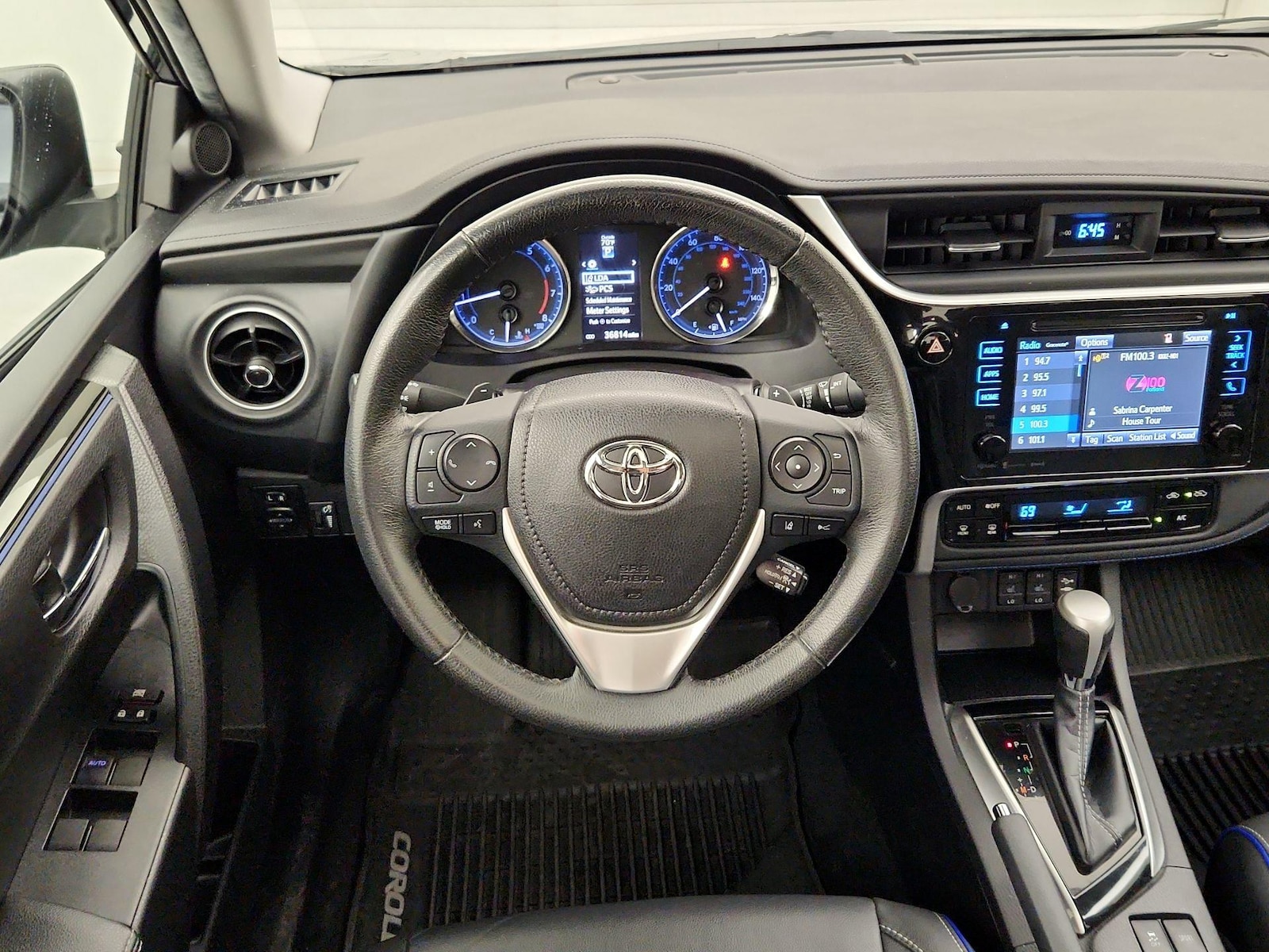 2019 Toyota Corolla XSE - Photo 11