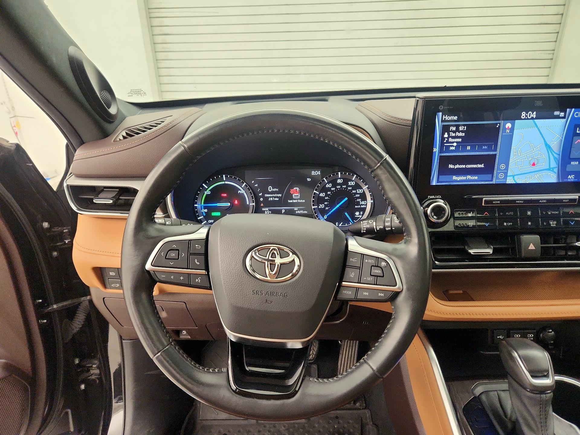 Thumbnail: 2021 Toyota Highlander - 10