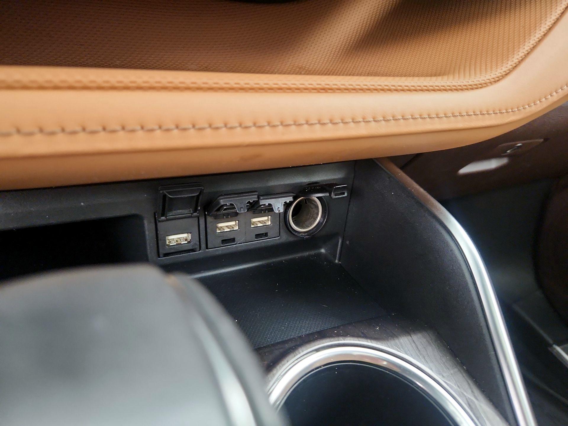 Thumbnail: 2021 Toyota Highlander - 19