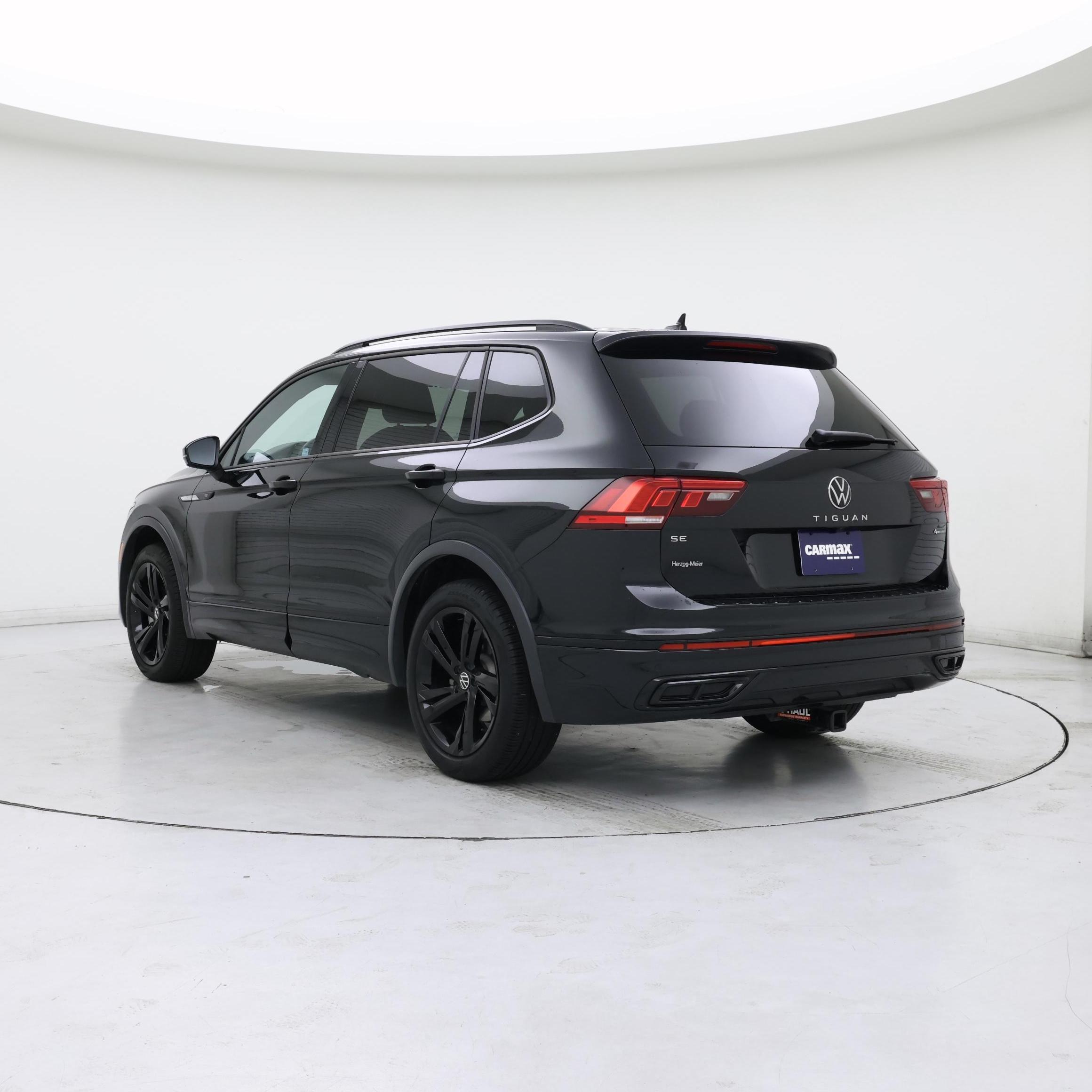 Thumbnail: 2024 Volkswagen Tiguan - 2