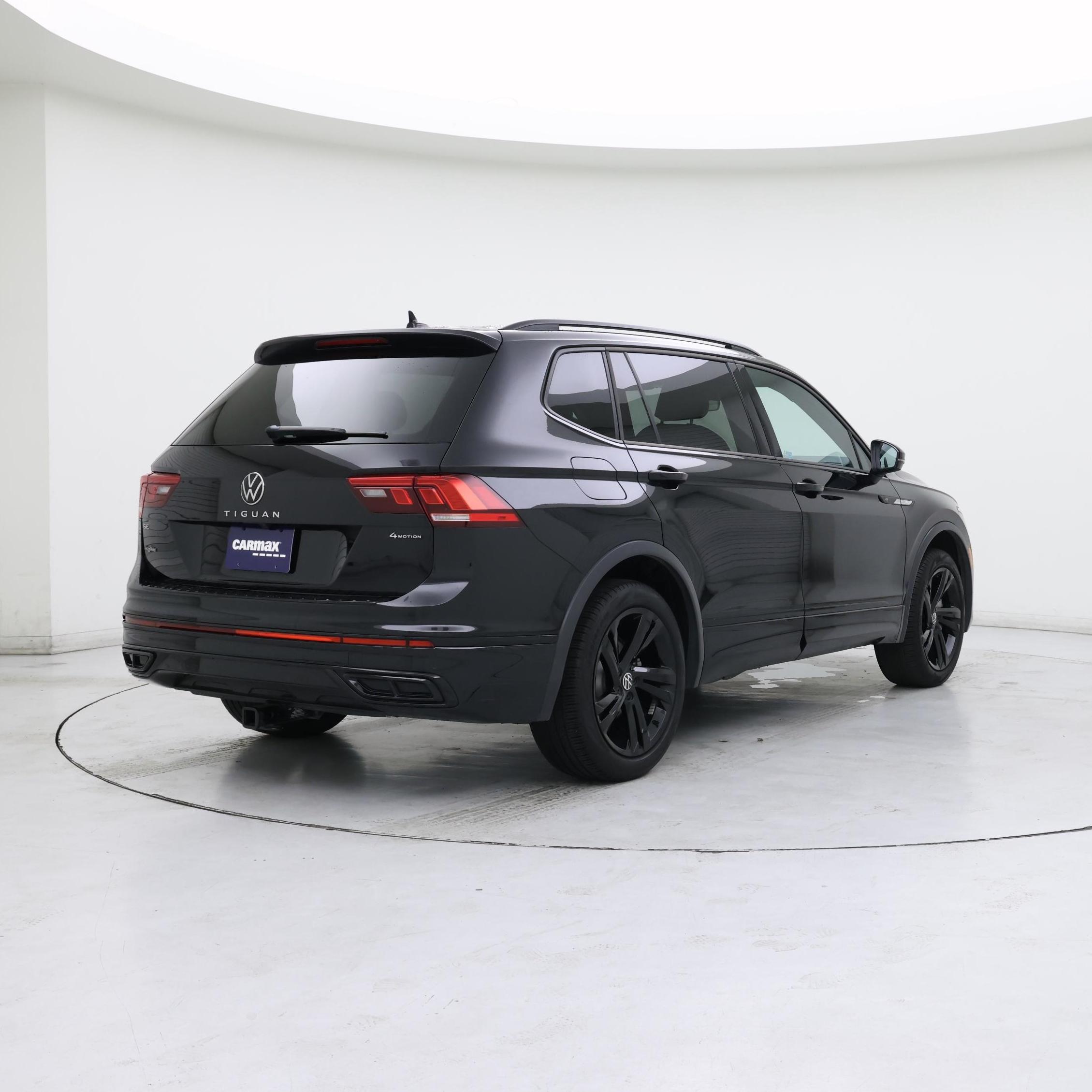 Thumbnail: 2024 Volkswagen Tiguan - 8