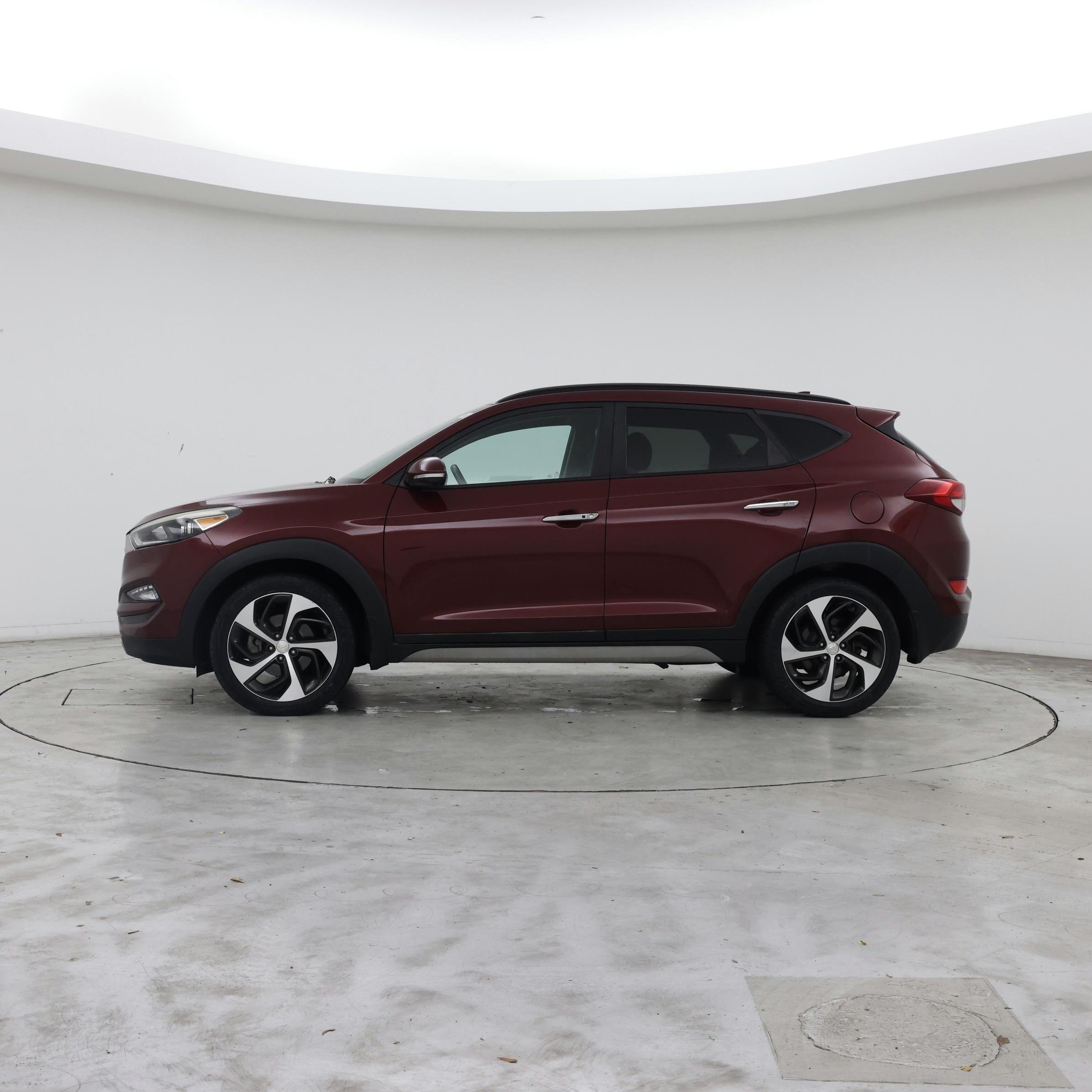Thumbnail: 2017 Hyundai Tucson - 3