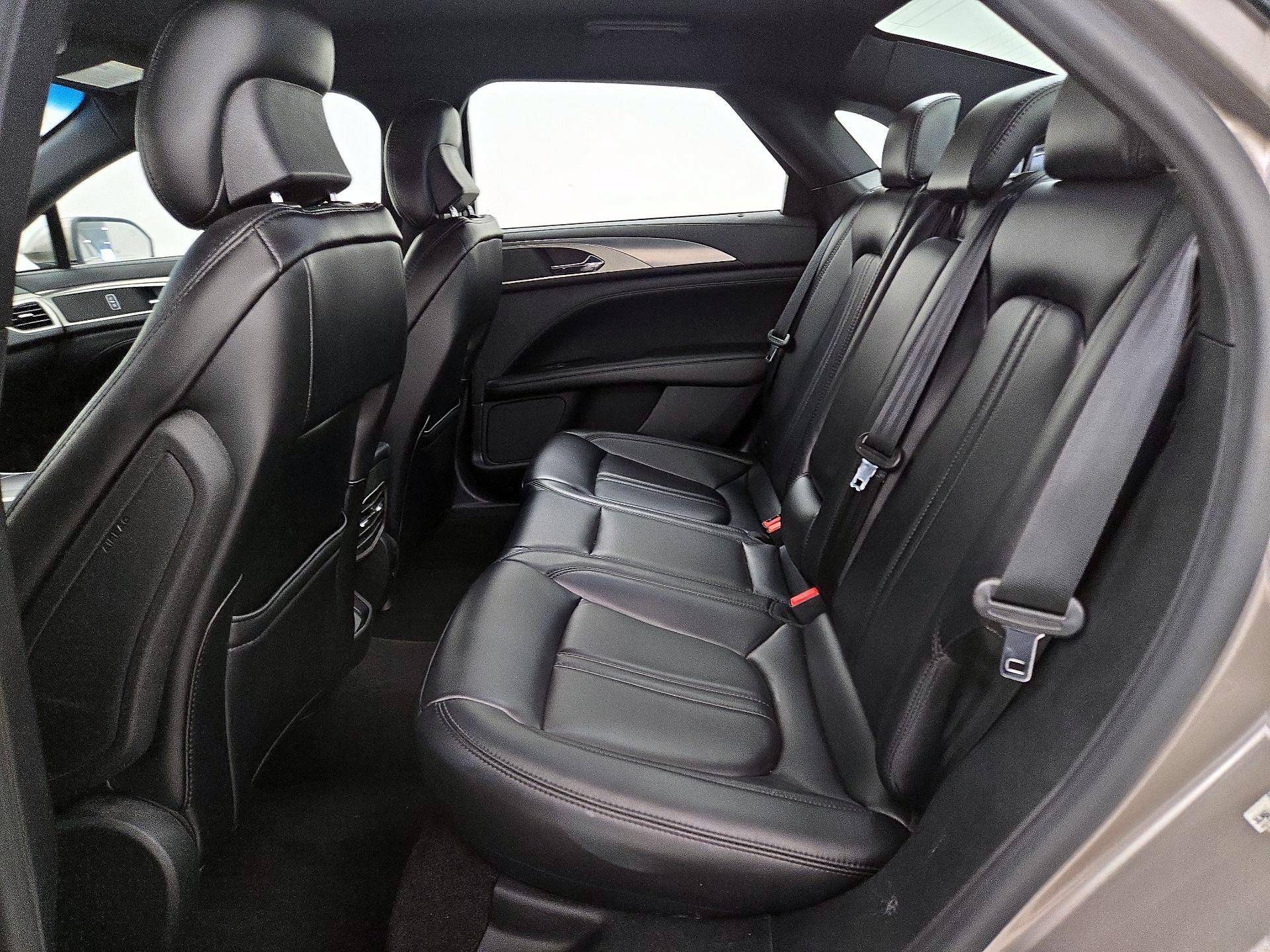 Thumbnail: 2019 Lincoln MKZ - 19