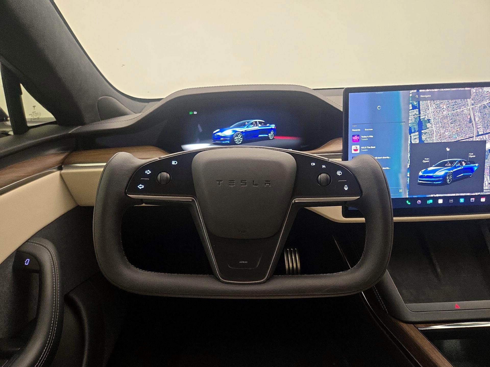 Thumbnail: 2022 Tesla Model S - 10