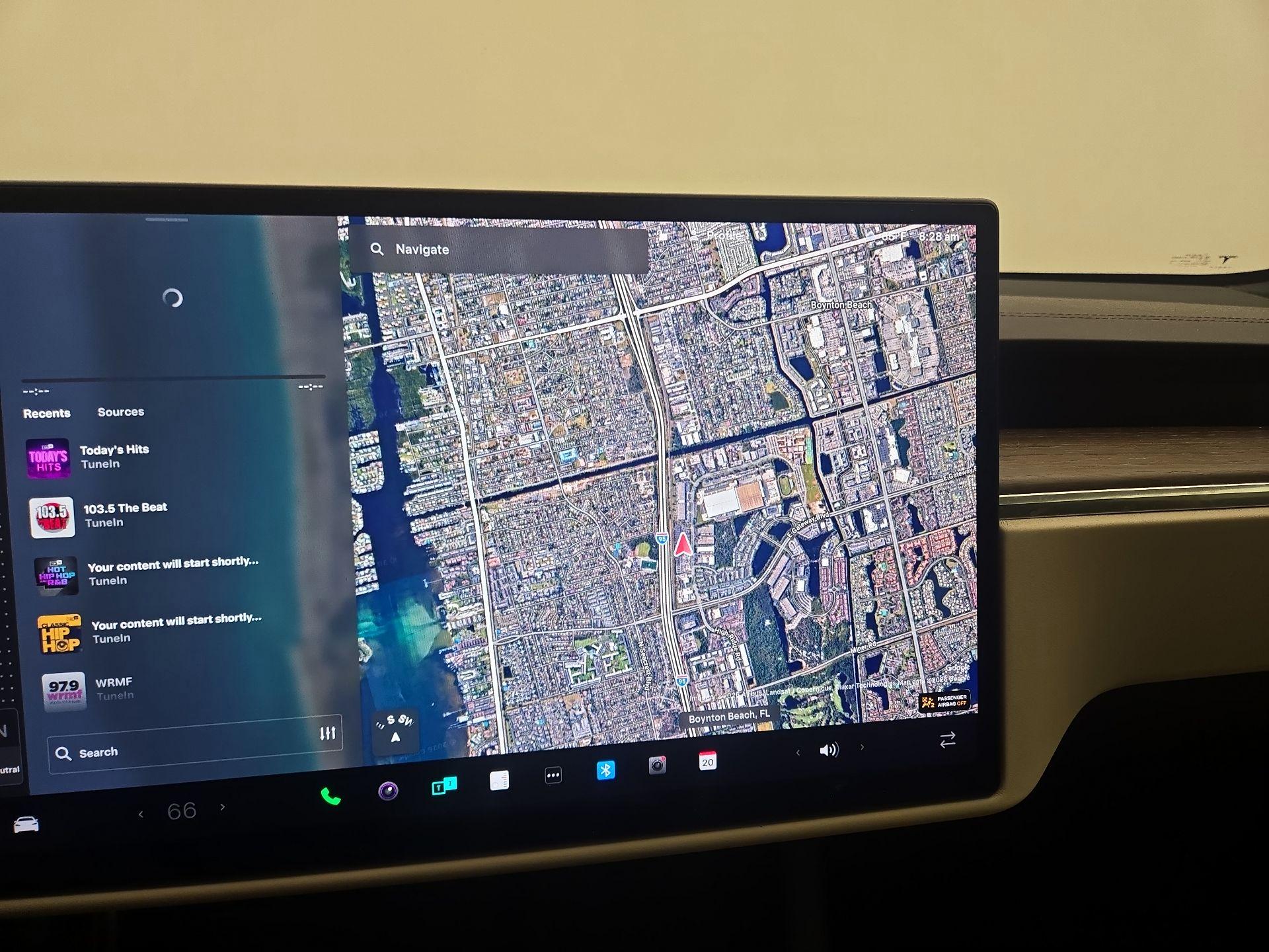 Thumbnail: 2022 Tesla Model S - 13