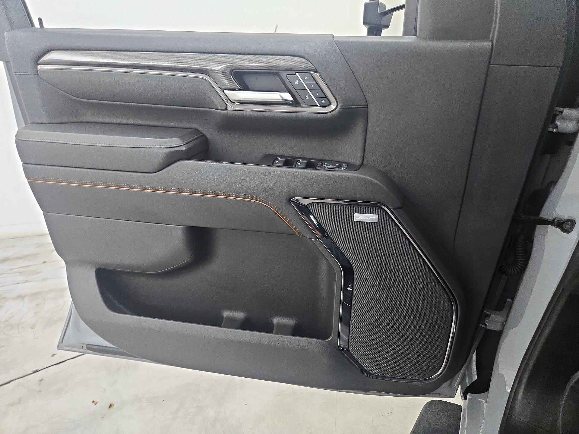 Thumbnail: 2024 GMC Sierra 2500 - 12